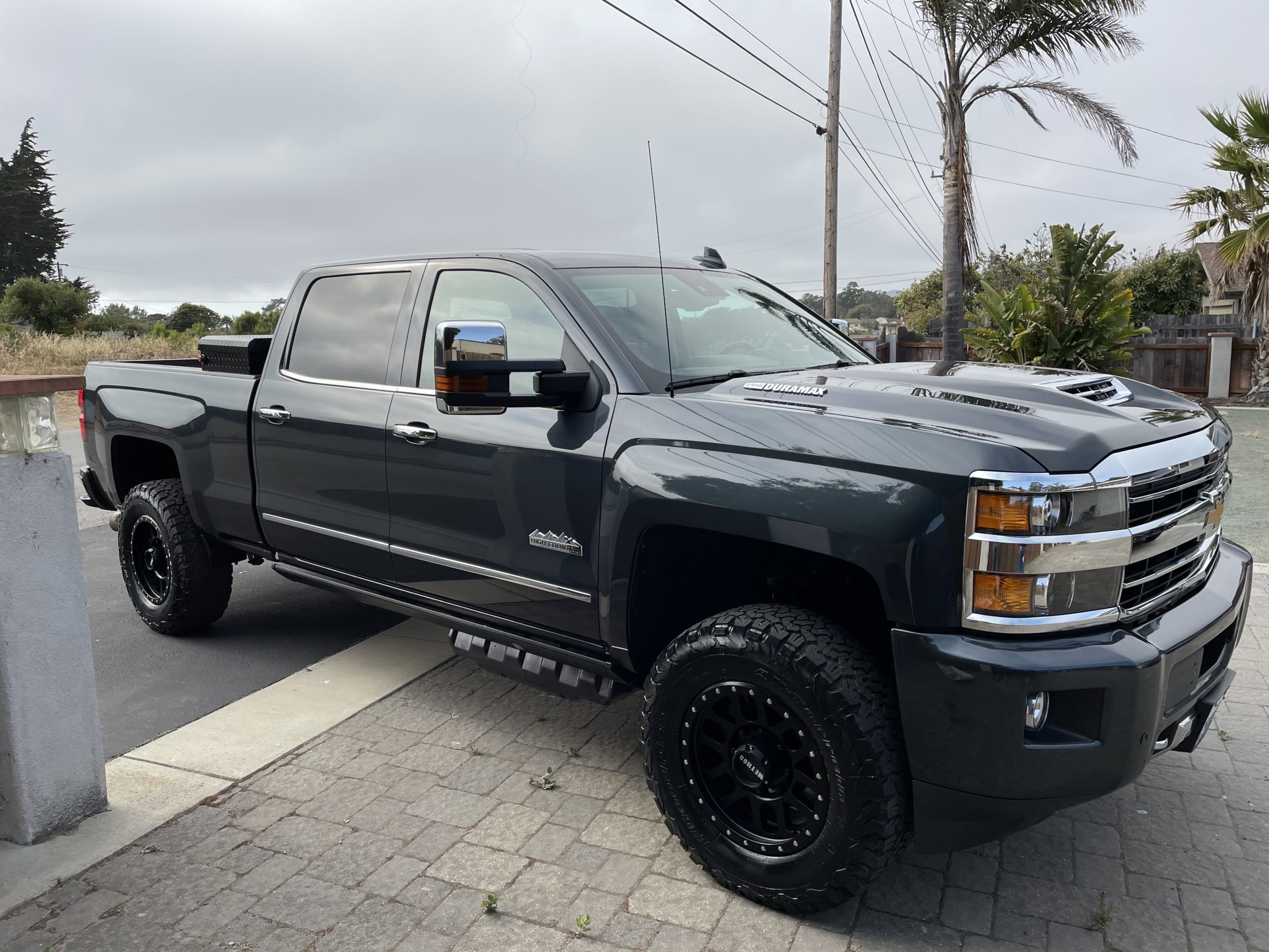 2018 Chevy Durmax 4×4 – Str8Up Toy Trader