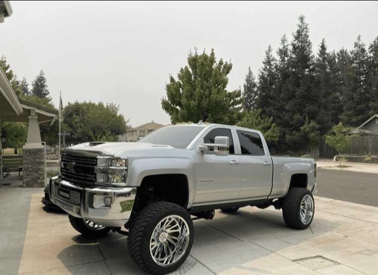 2017 Chevy 2500HD Extra Cab 4×4