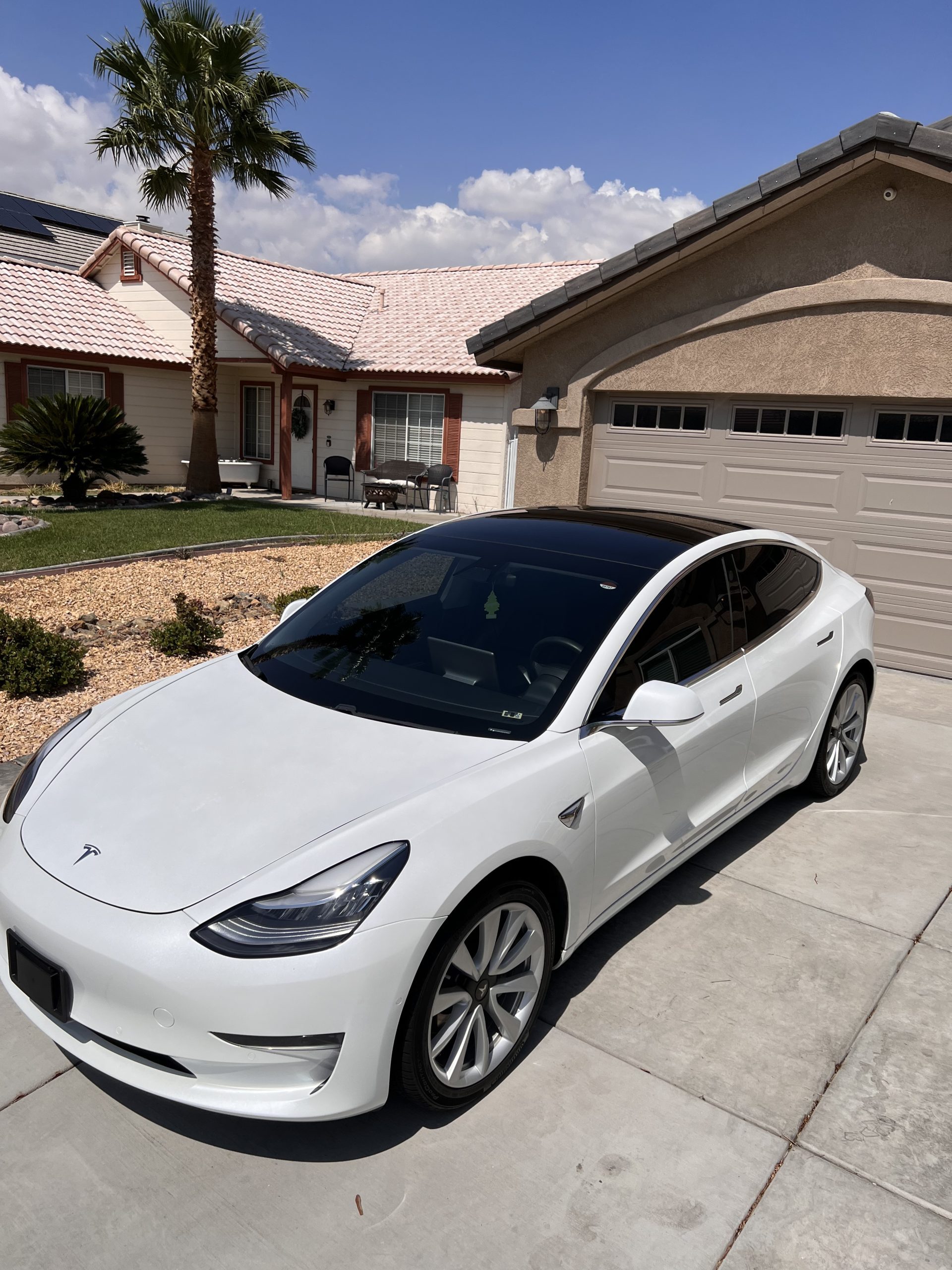 2019 Tesla Model 3 - Standard Range Plus