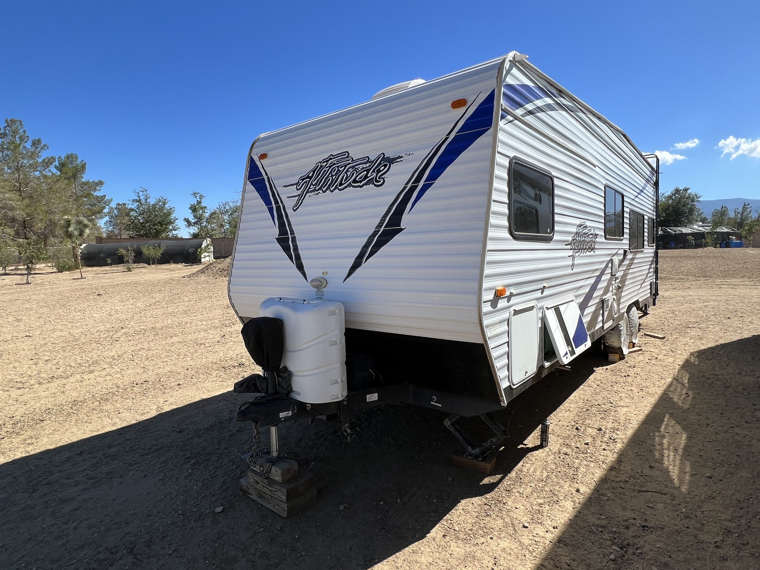 2014 Eclipse Attitude 24FS Toy Hauler Str8Up Toy Trader