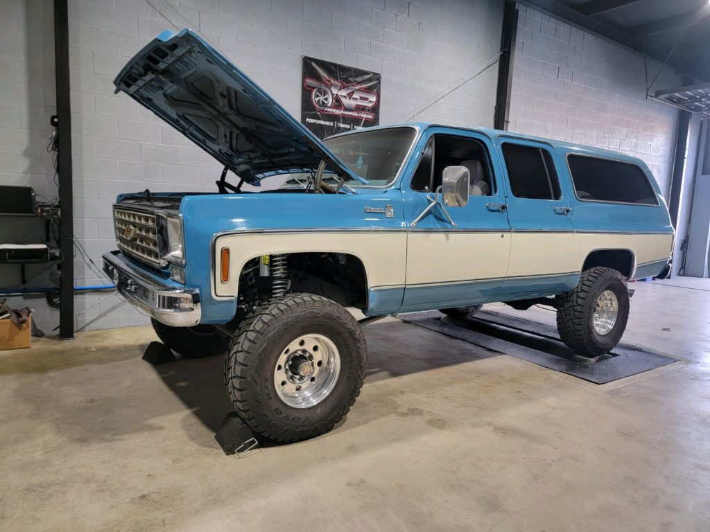 lifted 1976 chevy suburban