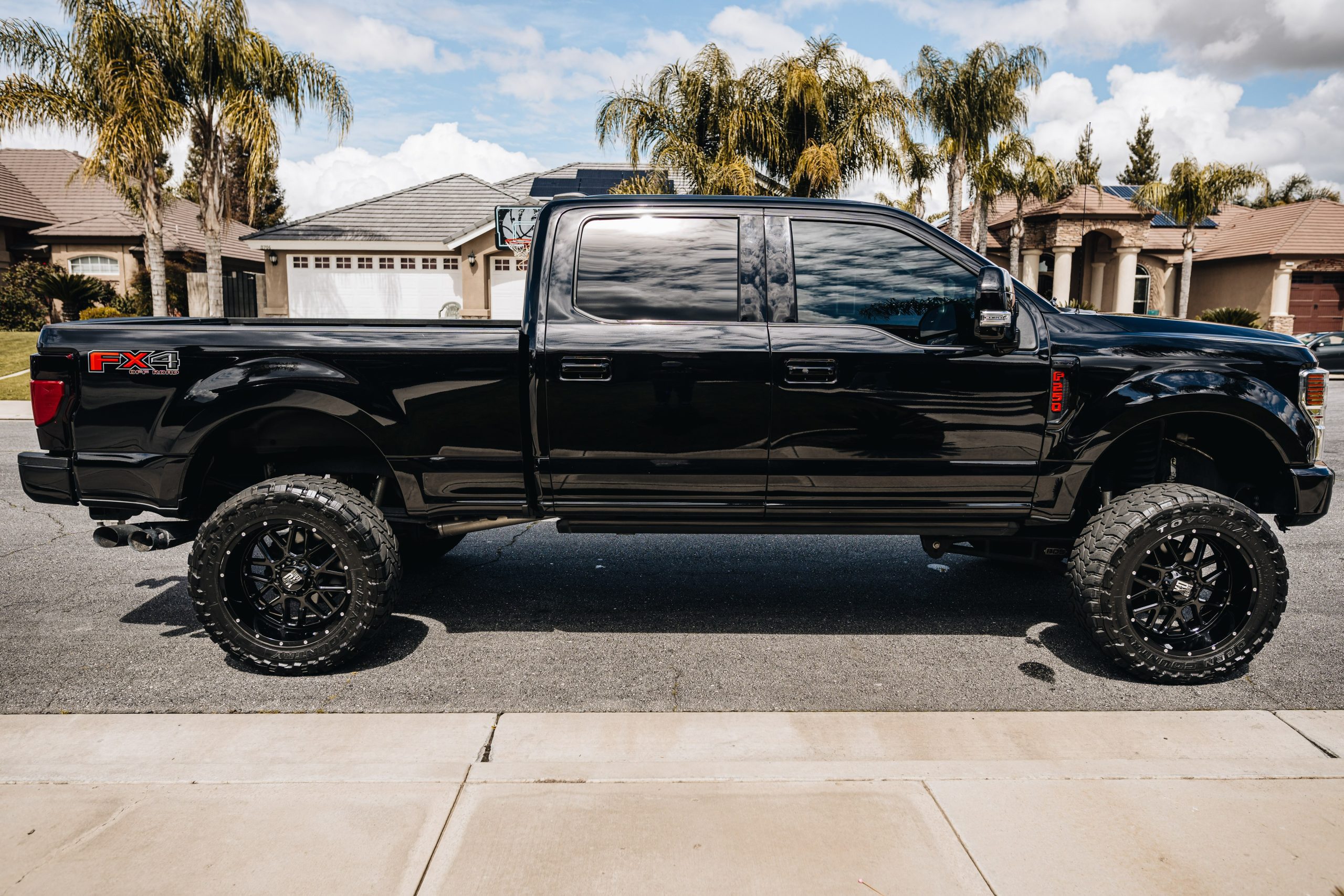 2021 Platnium F250