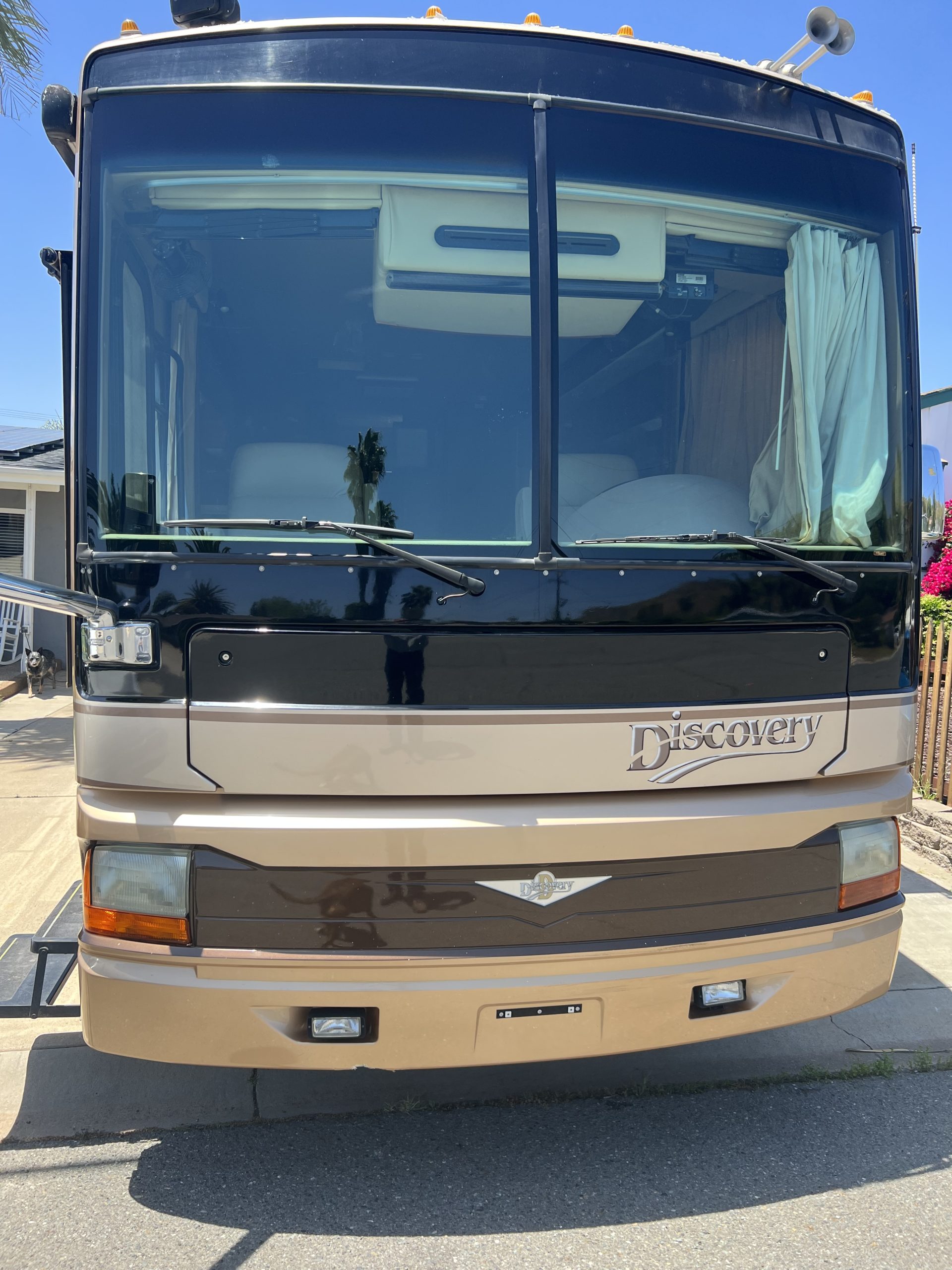 2004 Fleetwood Discovery 39S Str8Up Toy Trader