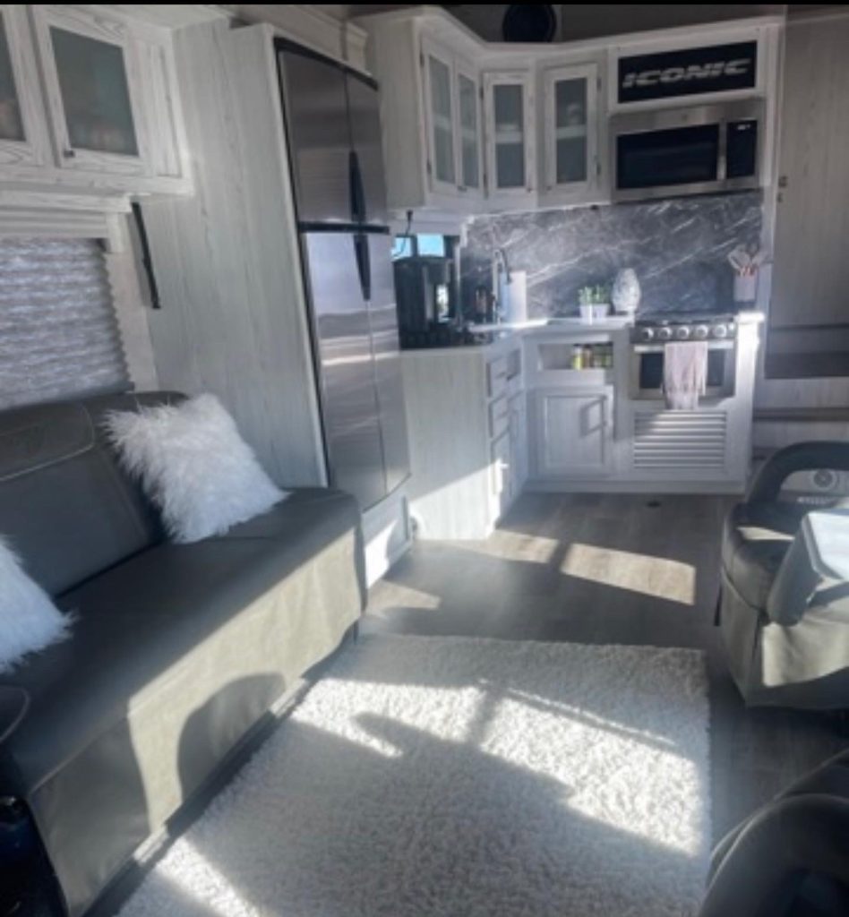 2022 Iconic by Attitude 3322CK 5th Wheel Toy Hauler Loaded with