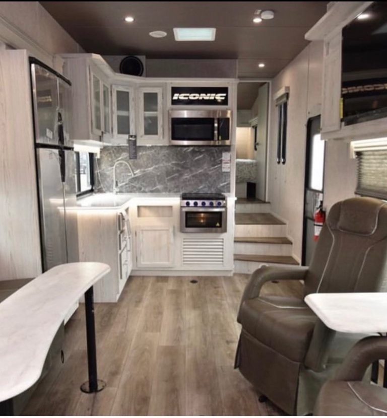 2022 Iconic by Attitude 3322CK 5th Wheel Toy Hauler Loaded with