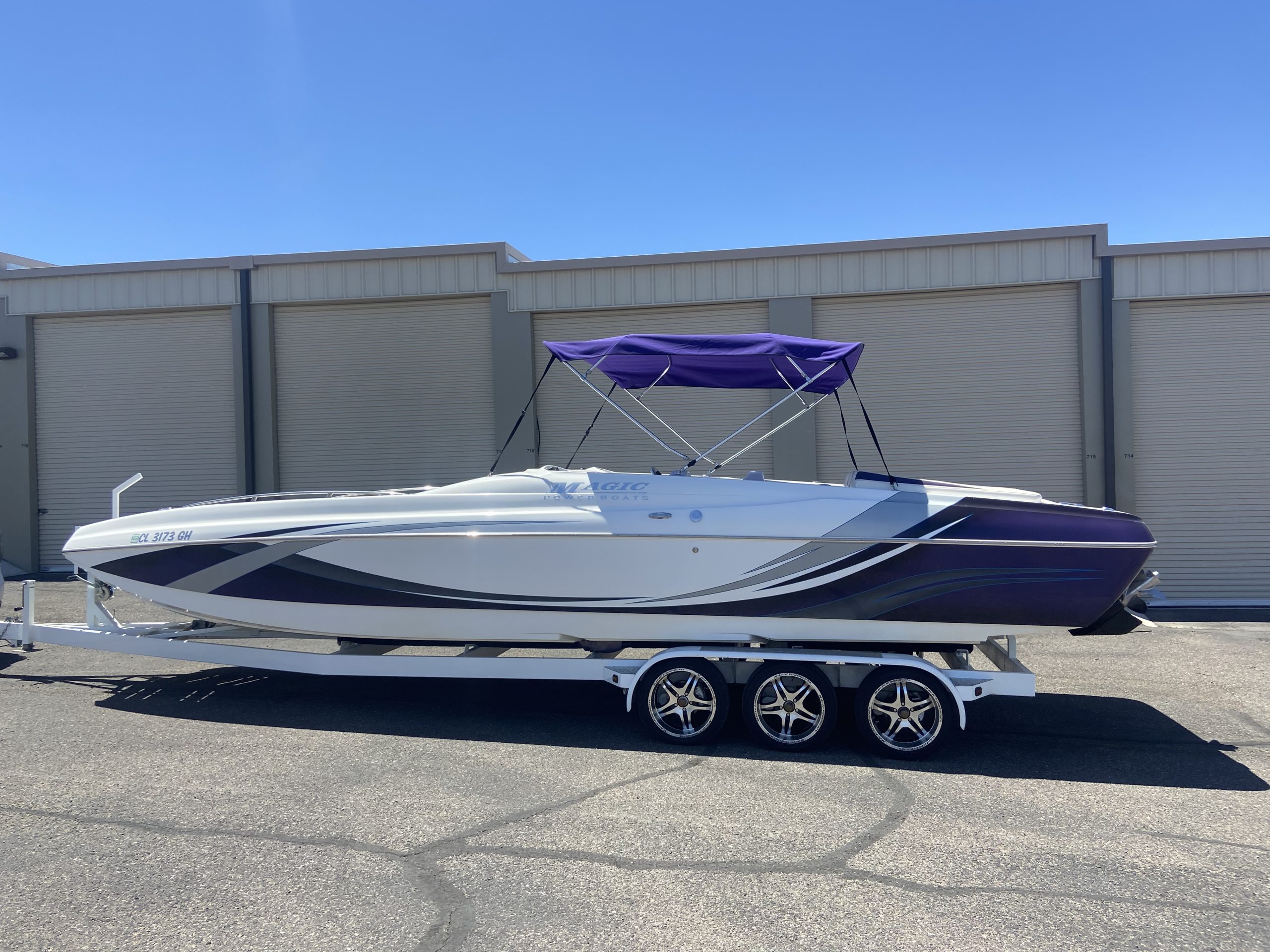 2011 Magic Deck Boat Str8Up Toy Trader