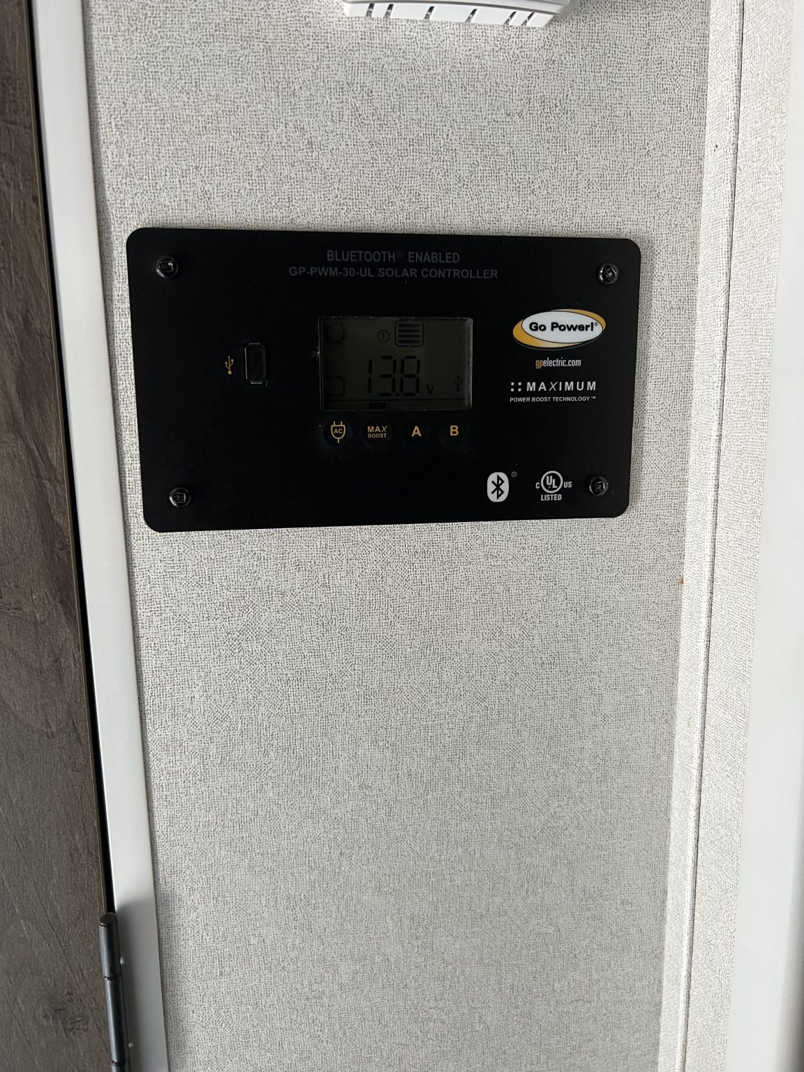 2020 Shockwave 5th wheel toyhauler Str8Up Toy Trader