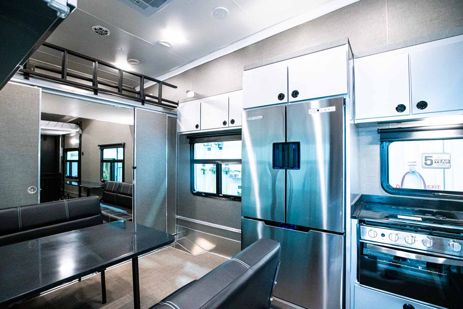 New 2022 45′ ATC Fifth Wheel Toy Hauler Pro Series 4528 Str8Up Toy Trader