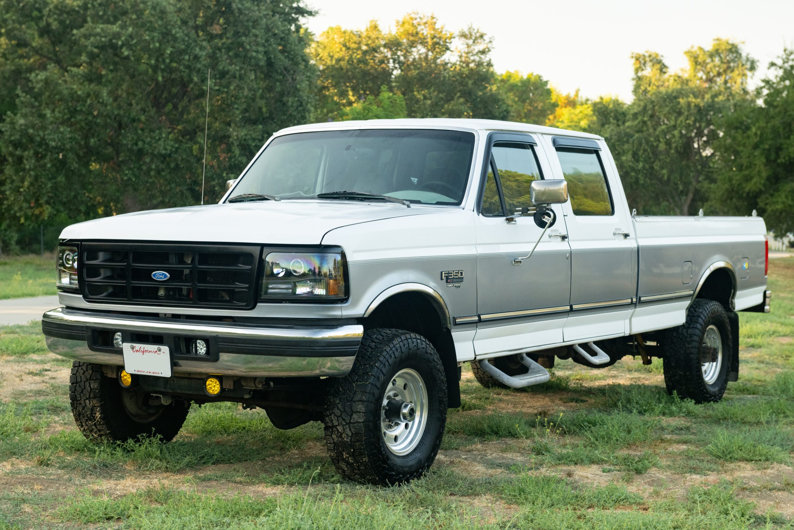 1997 Ford F-350 XLT Crew Cab 4×4 – Str8Up Toy Trader