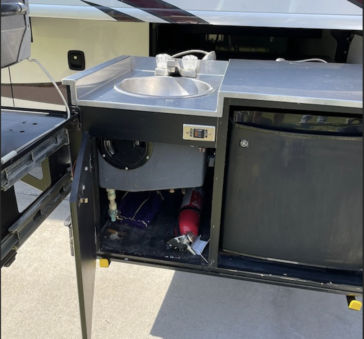 RV Slide Out BBQ Station Str8Up Toy Trader