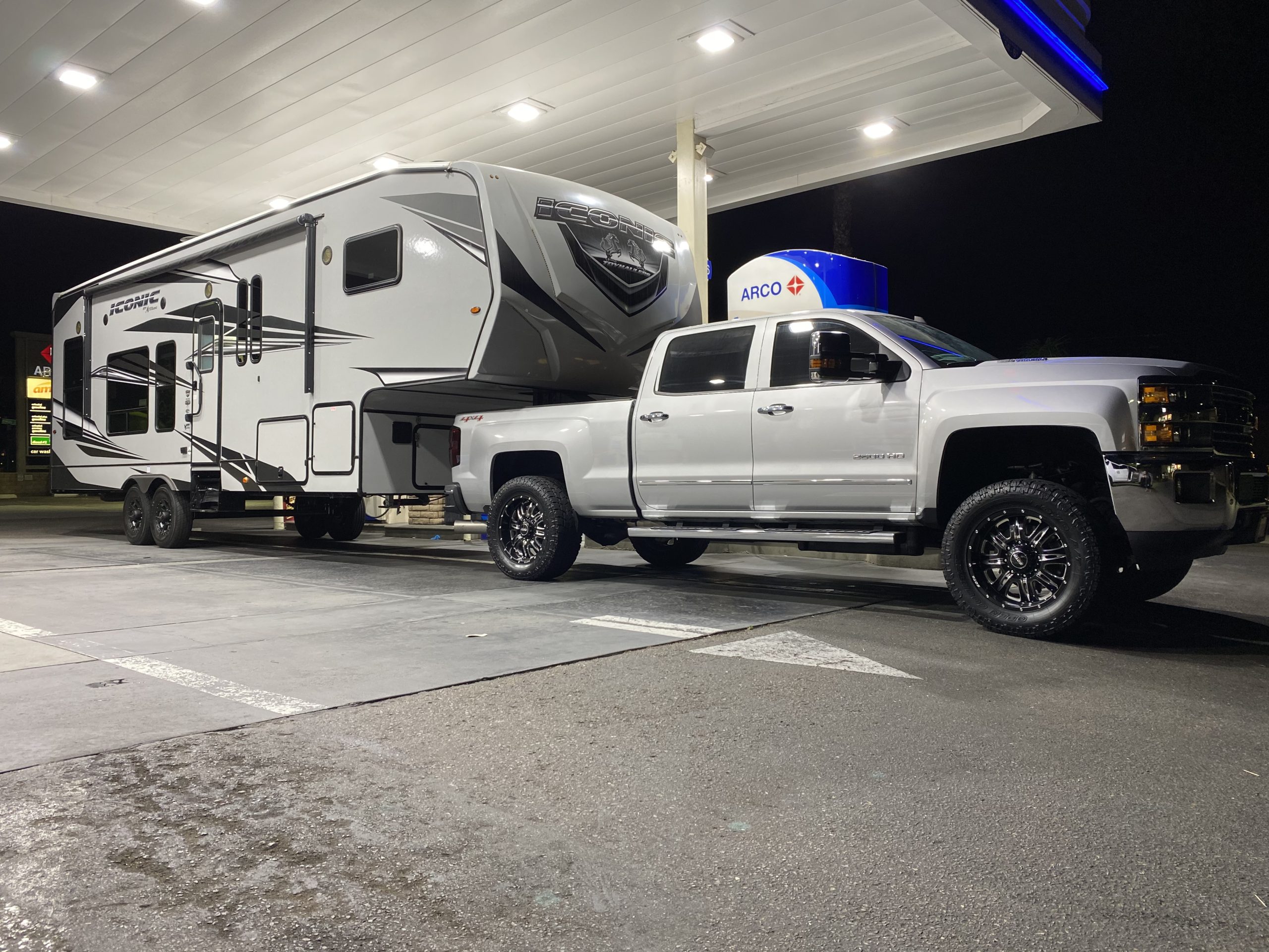 2021 Iconic 5th Wheel Toy Hauler – Str8Up Toy Trader