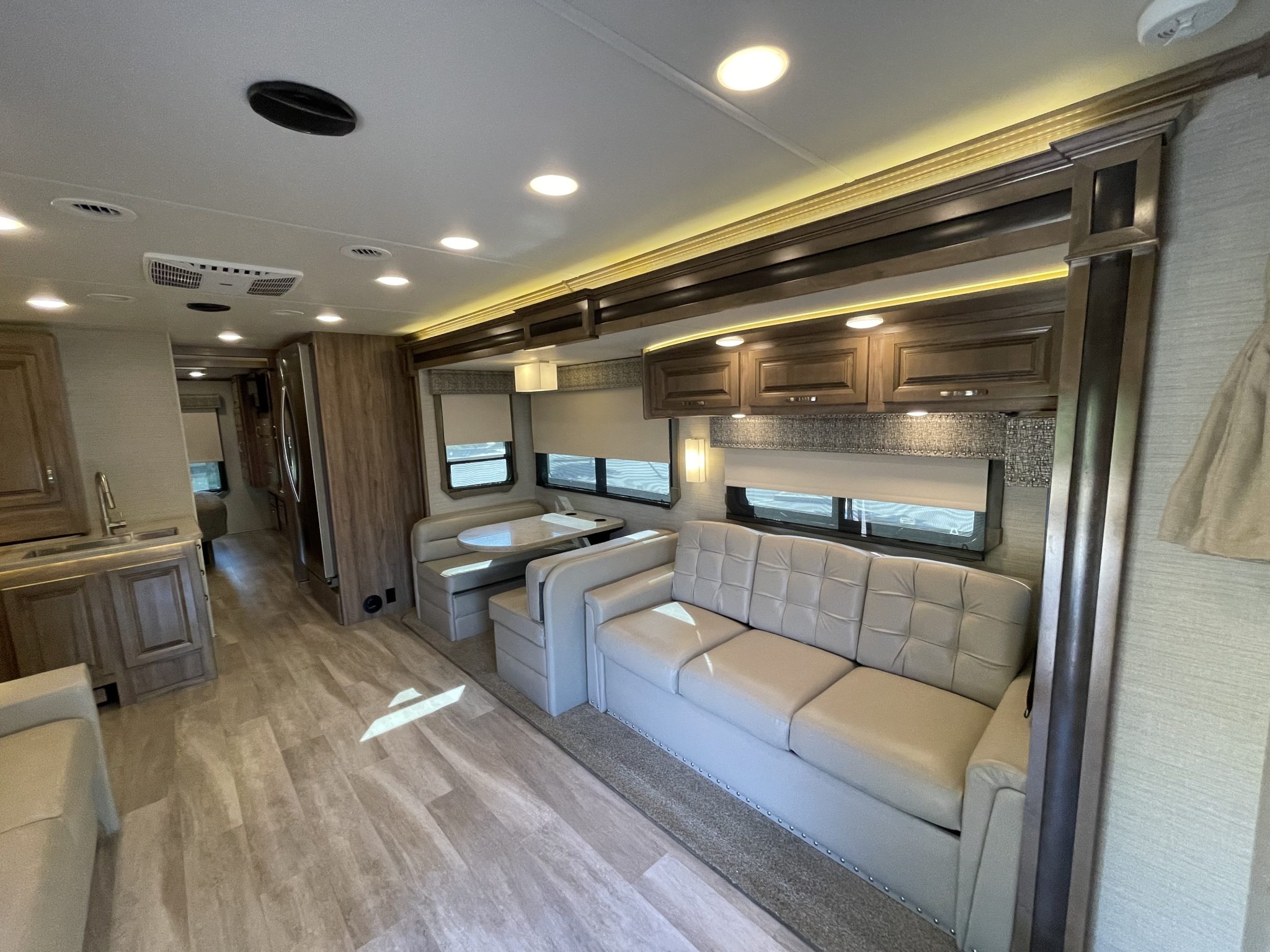 2020 Jayco Seneca 37TS – Str8Up Toy Trader