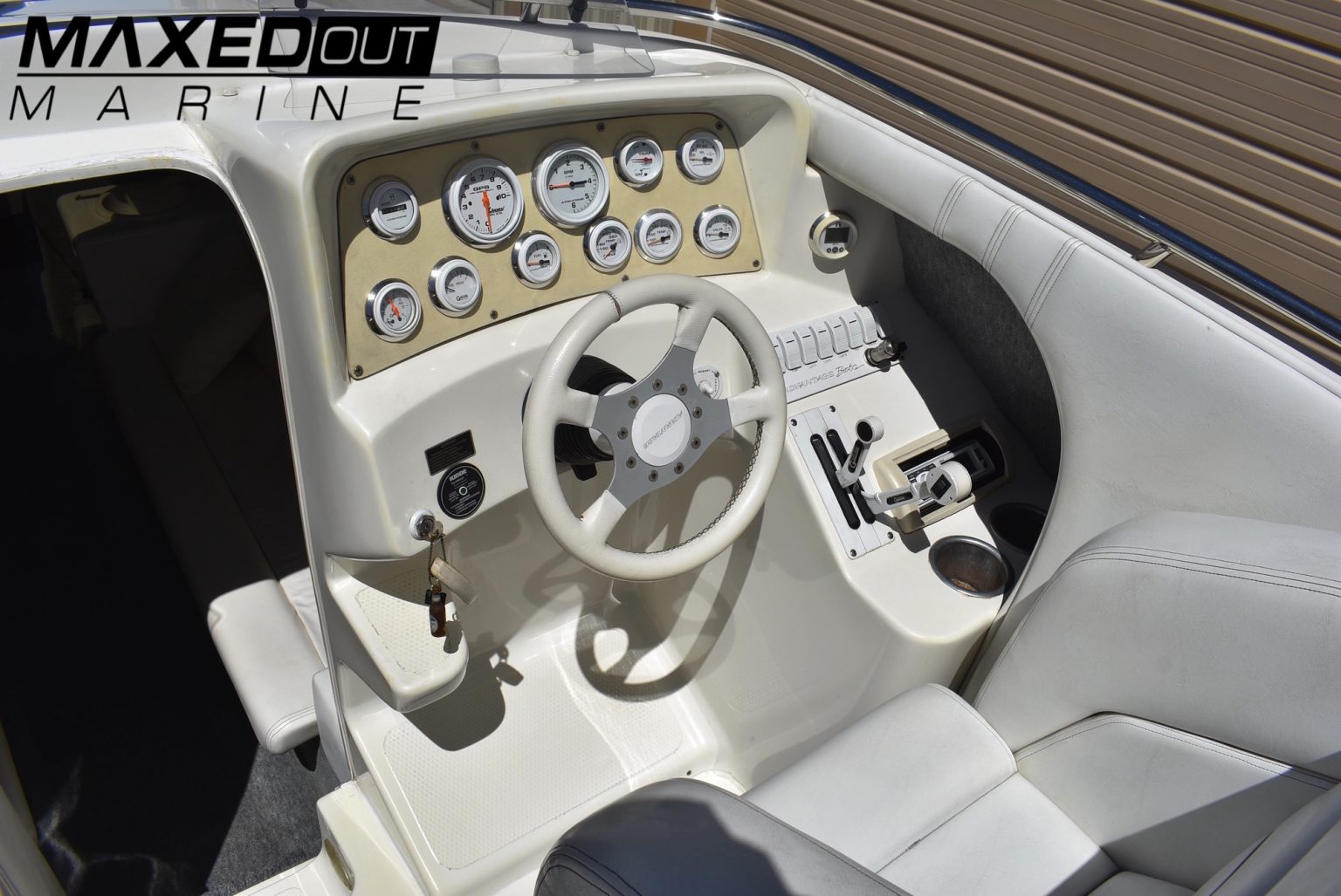 Great Combo Family/Power boat Str8Up Toy Trader