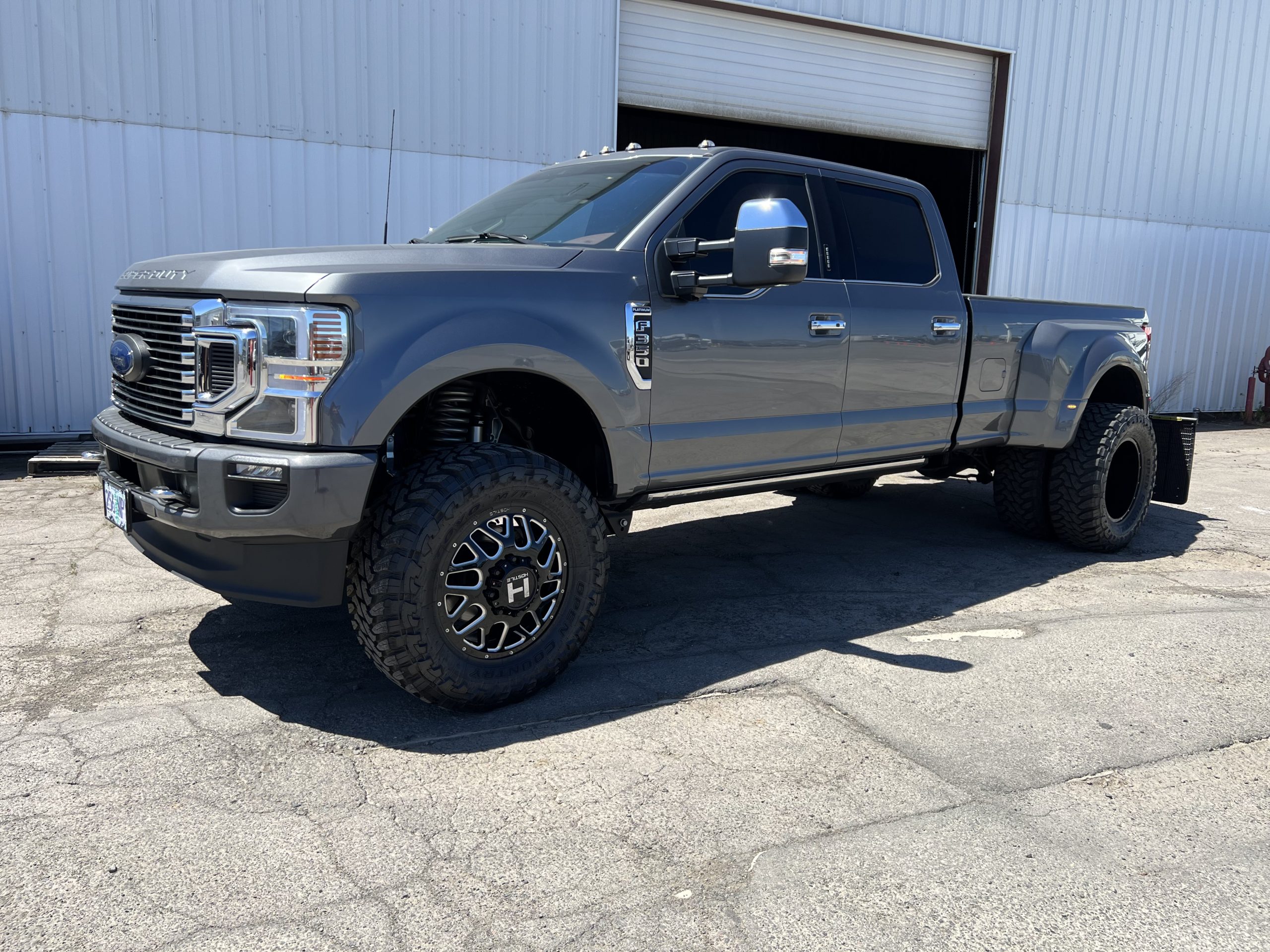 2022 Ford F350 Platinum Dually* – Str8Up Toy Trader