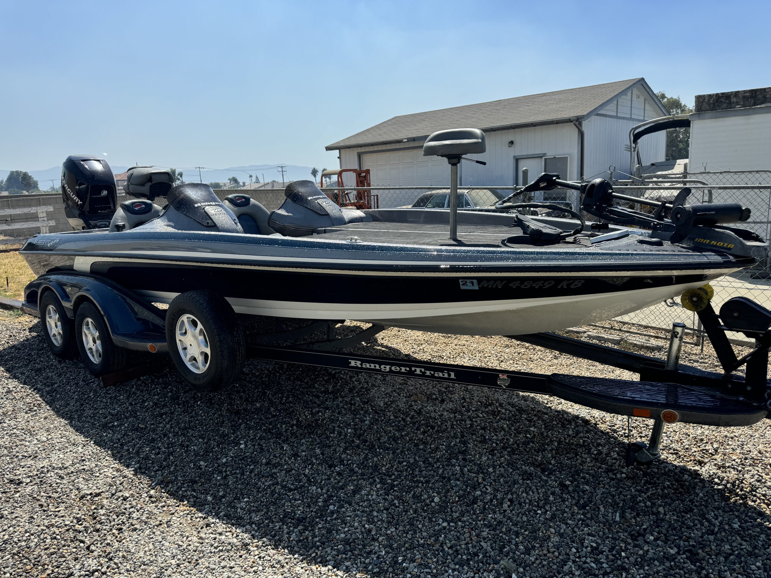 Ranger Z22 Comanche Fishing Boat