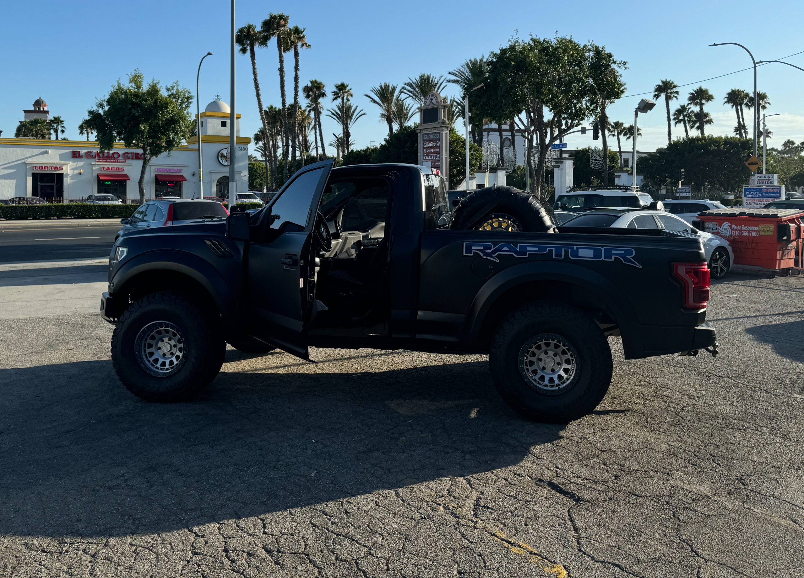 2017 F150 5.0 “Baby Raptor” – Str8Up Toy Trader