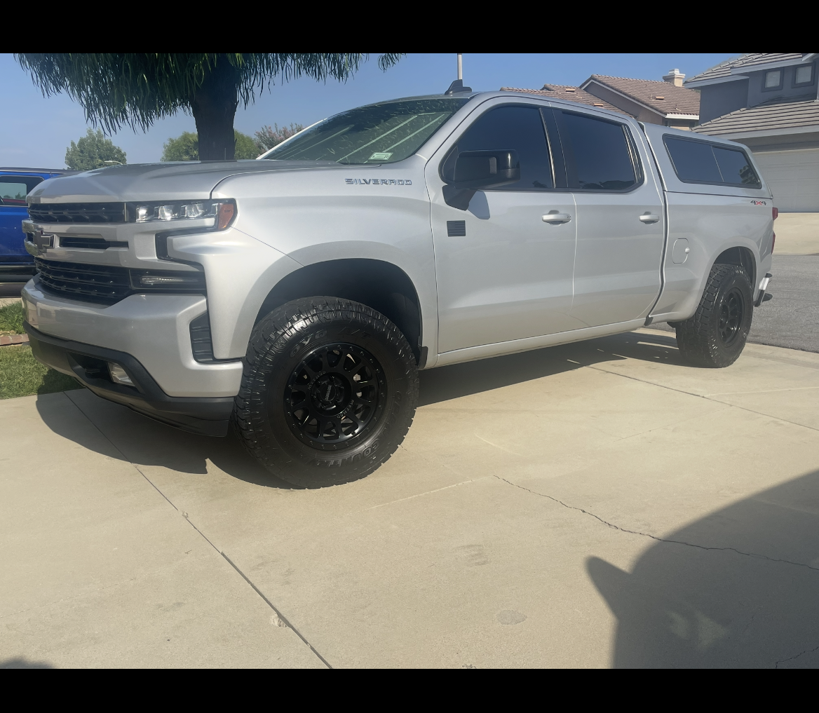 2020 Chevy Silverado RST 4×4*