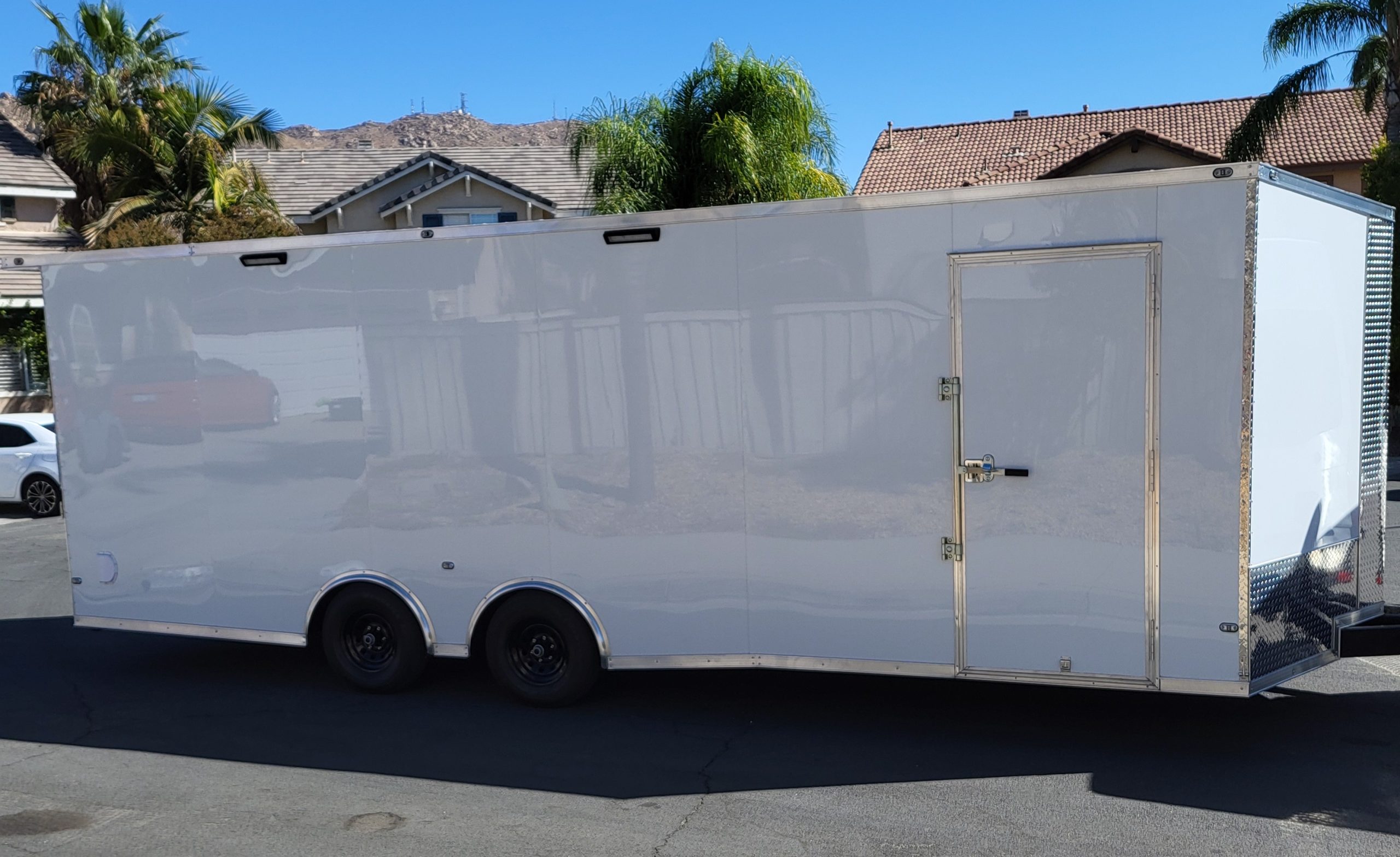 2025 PRO CLASS HAULERS SAND CAR 24′ 45/75gal Fuel