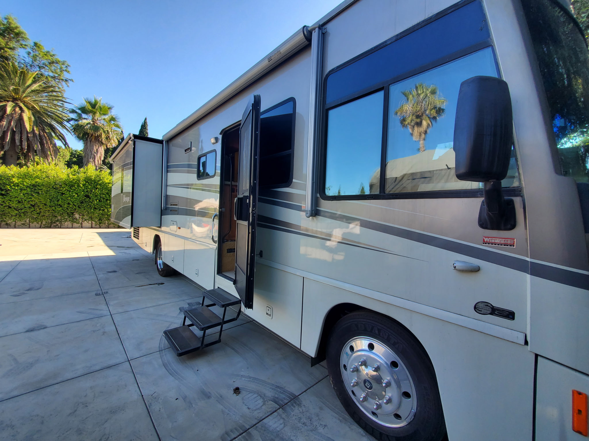 2008 Winnebago Voyage