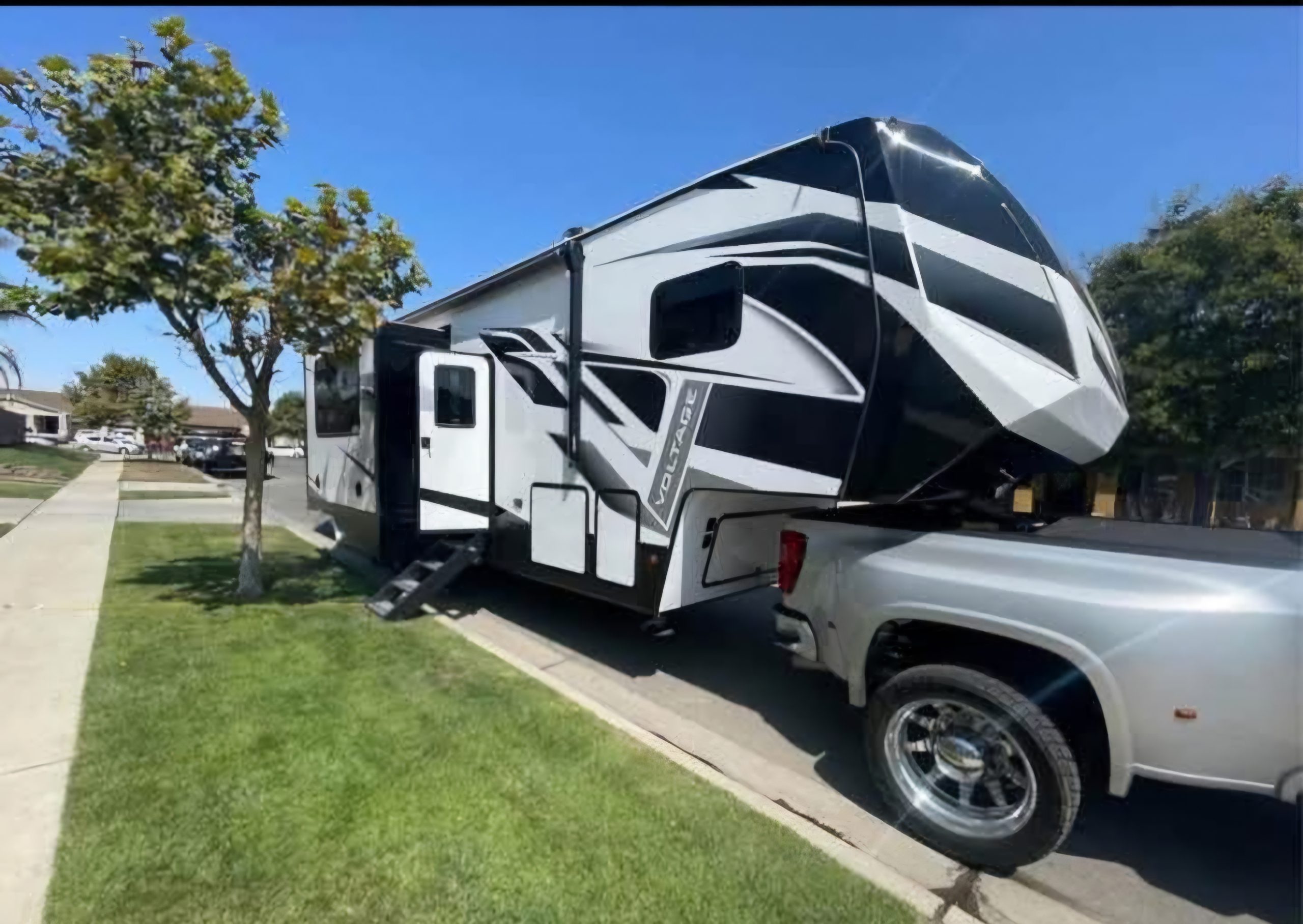 2021 Voltage Toyhauler