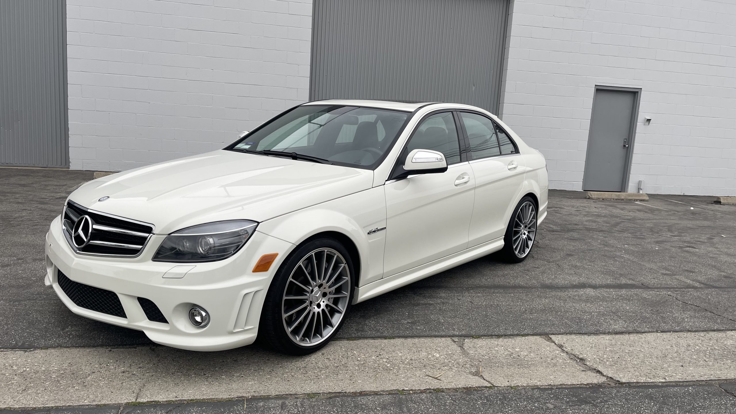 3,500 mile Mercedes C63 AMG