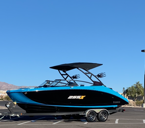 2023 Yamaha Boat 255XD Wake Series