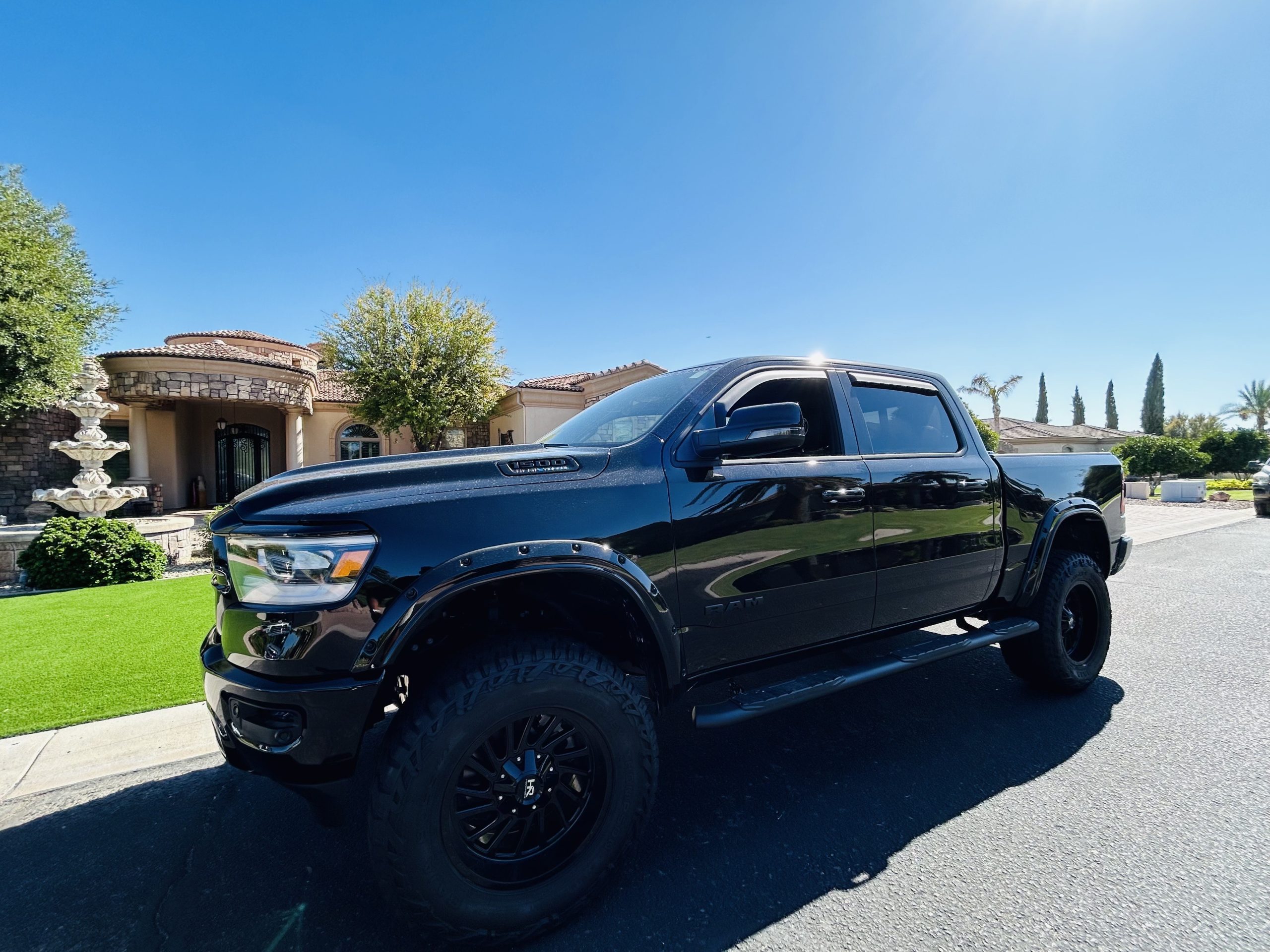 2023 Ram 1500 Hemi Lifted Black Beauty