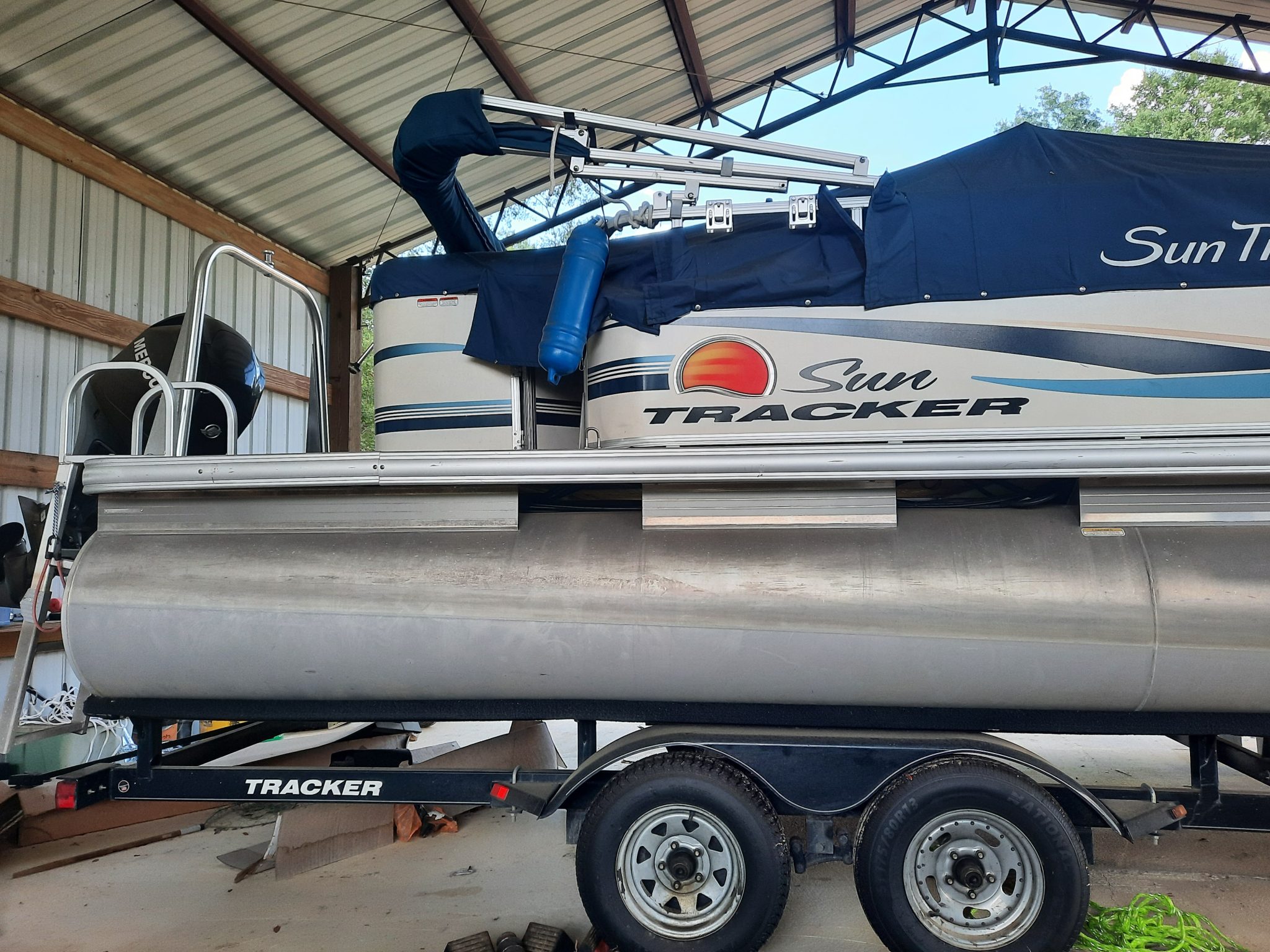 2011 Sun Tracker 24 Party Barge Pontoon Boat Str8Up Toy Trader