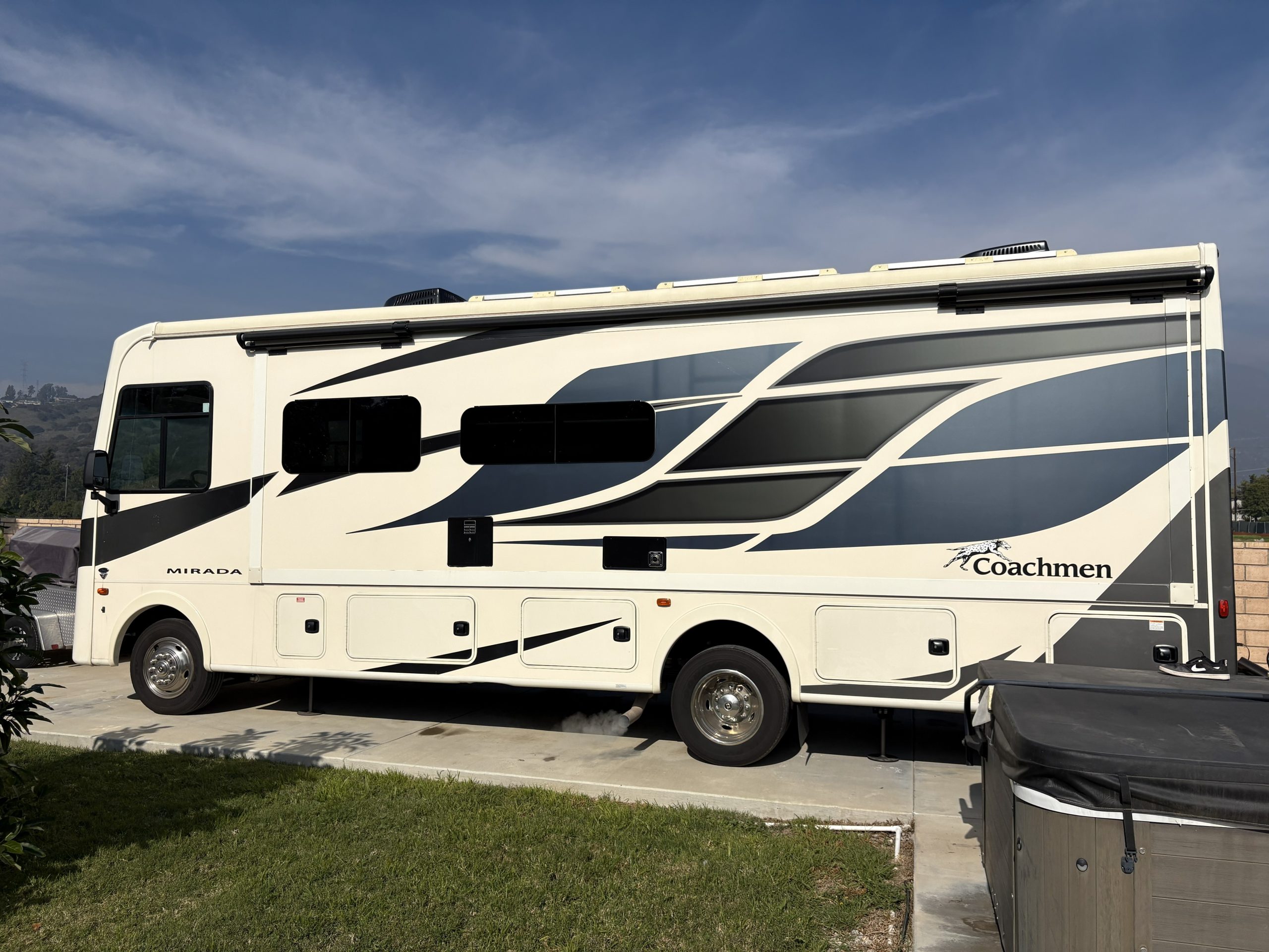 2022 Coachman Mirada 29FW