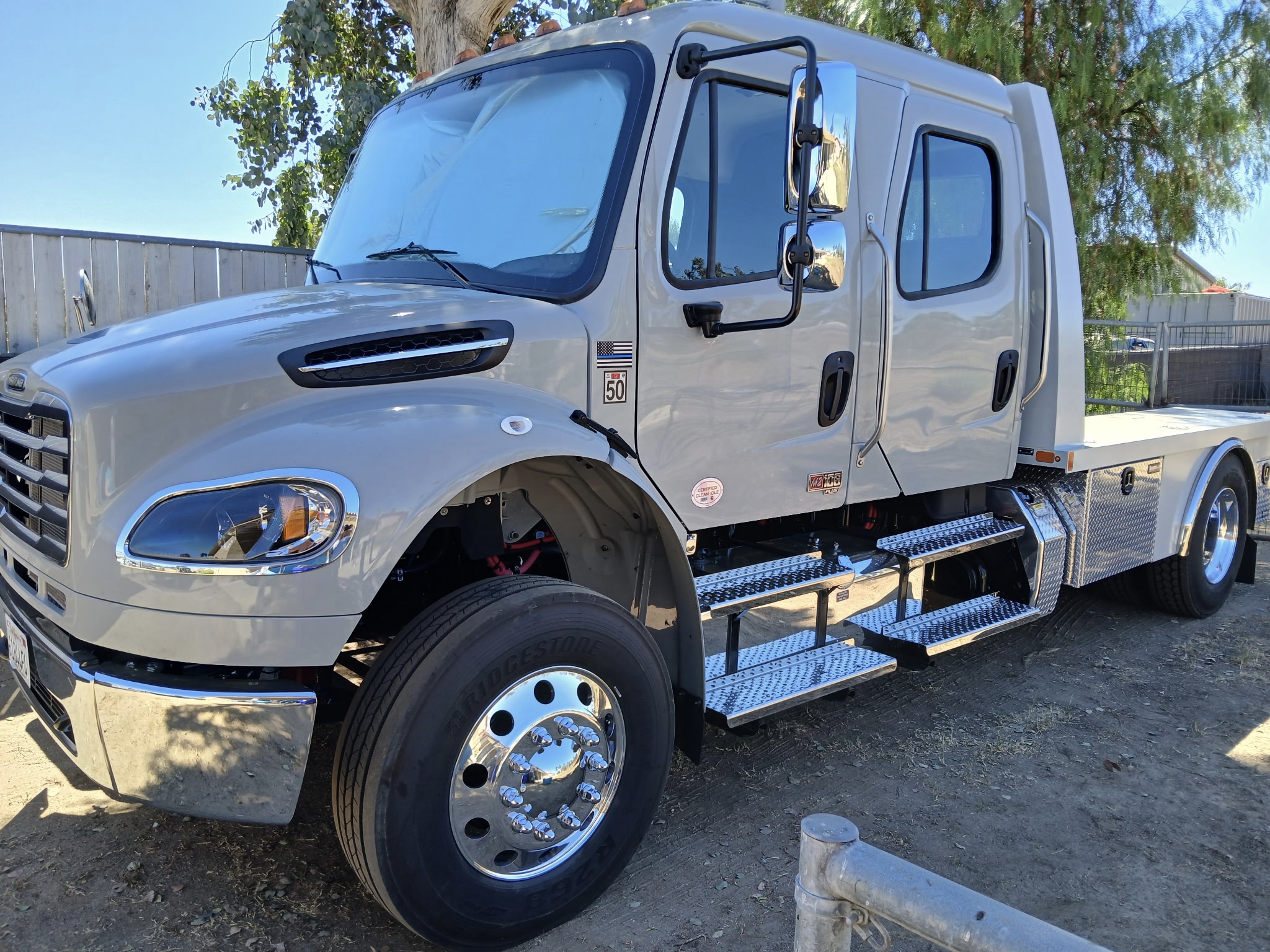 2024 Freightliner M2106 Plus*