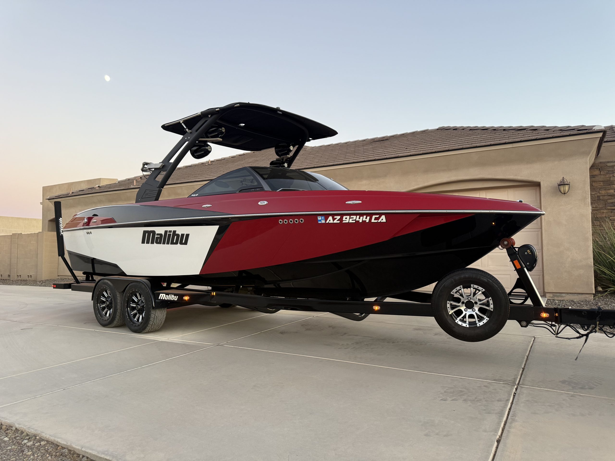 2017 Malibu Wake-setter 25LSV