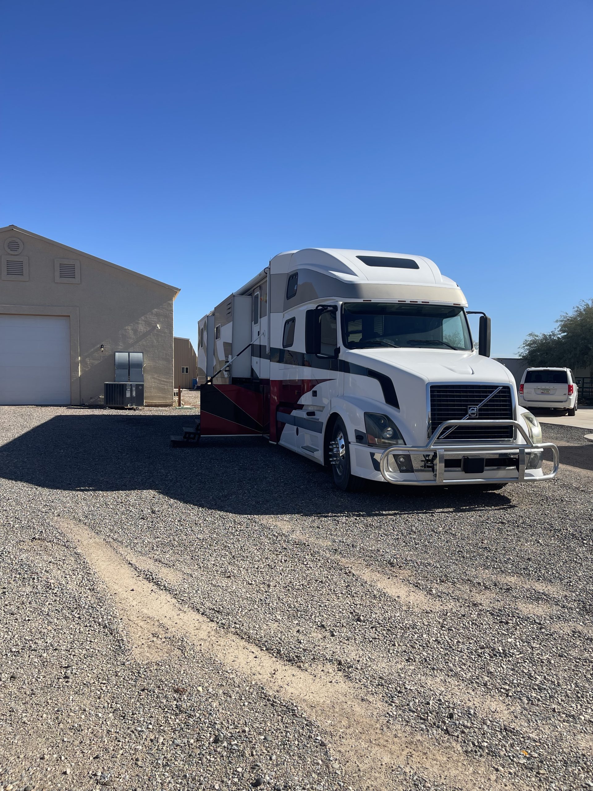 2007 Powerhouse Coach w/ Stacker