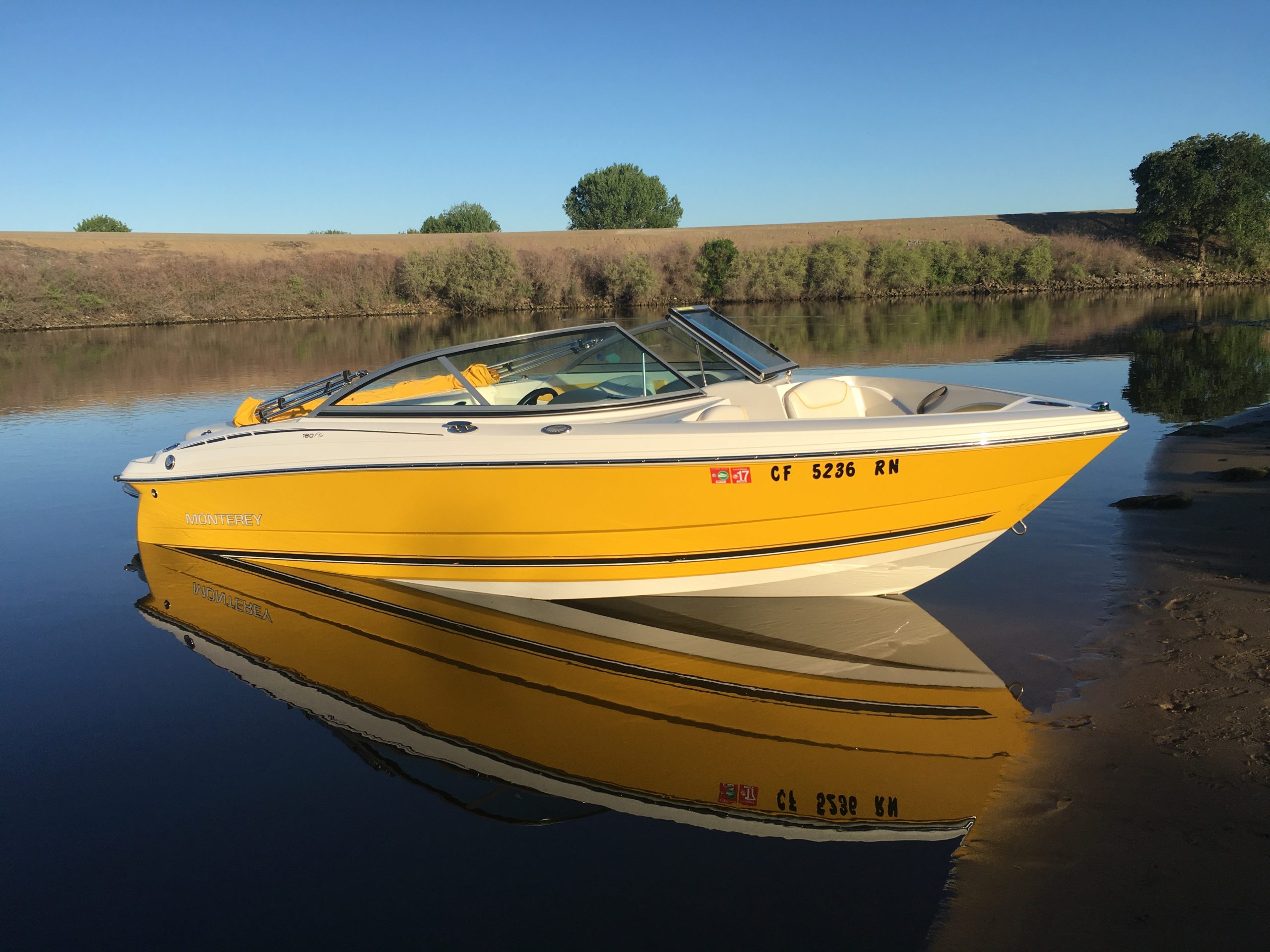 2007 Monterey 180FS*