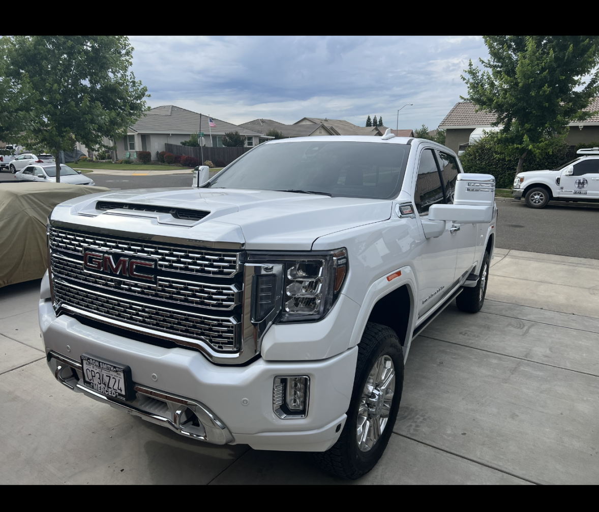 2023 GMC Sierra Denali*