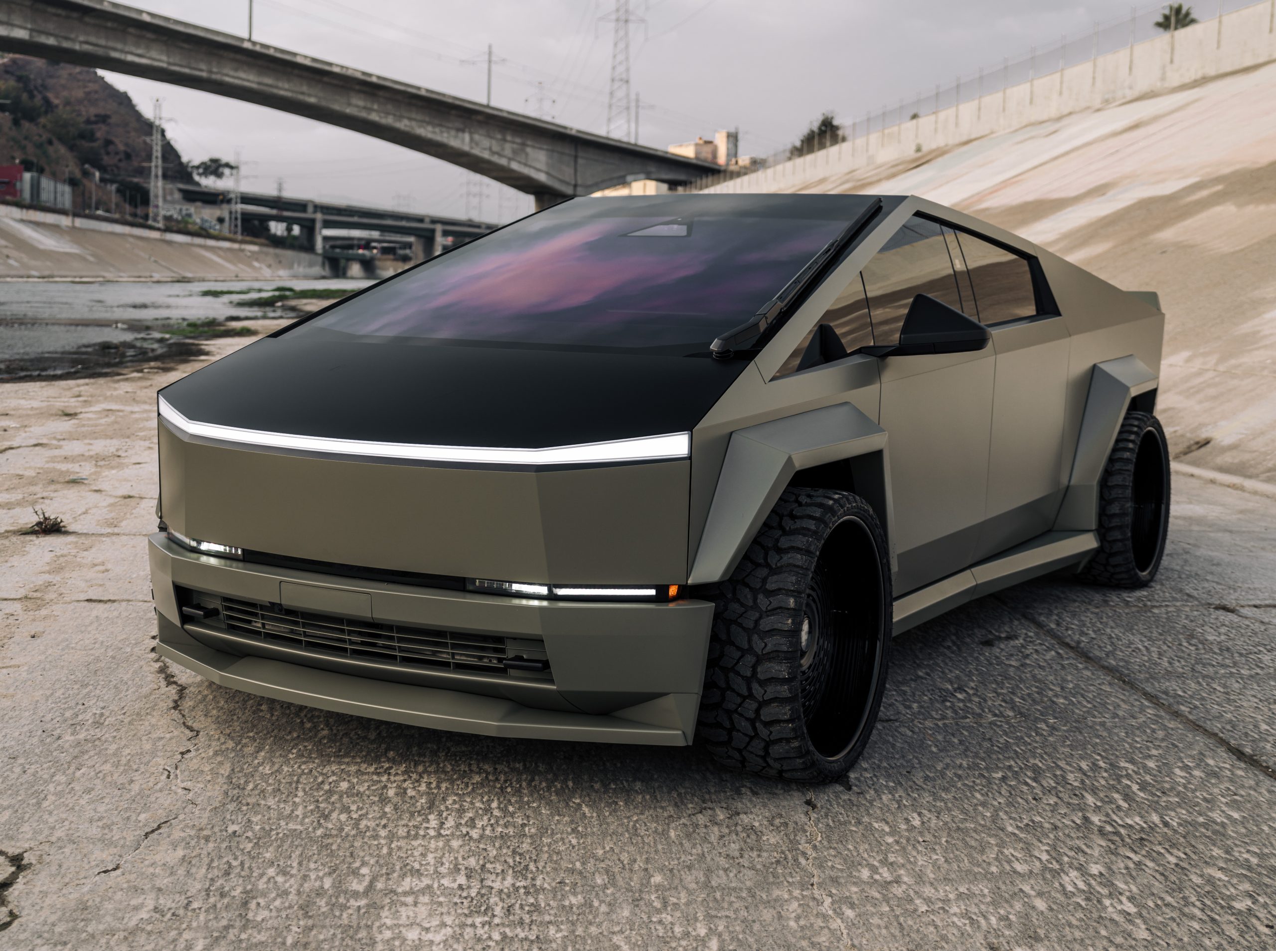 2024 Tesla Cyber Truck*