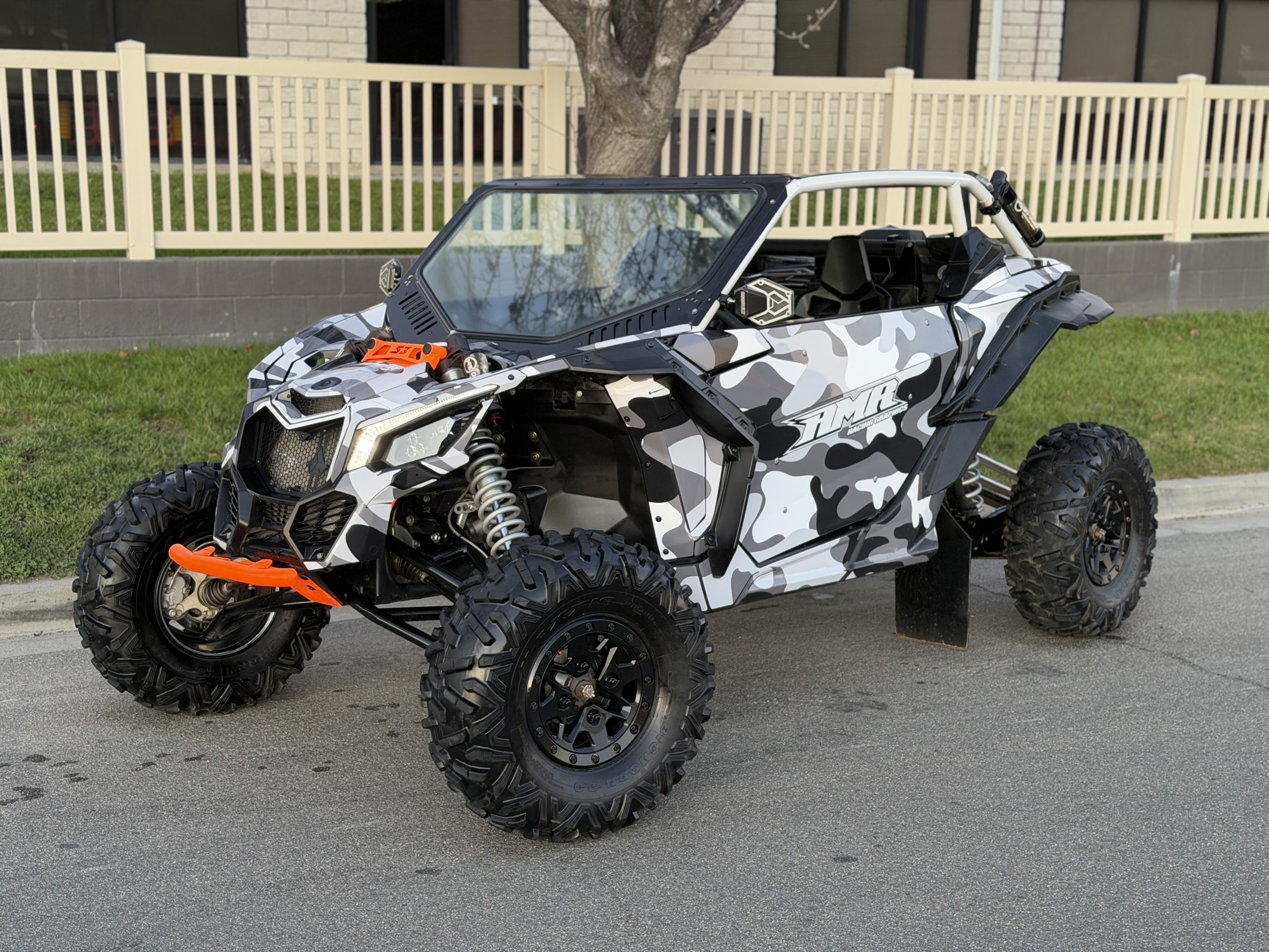 SUPER CLEAN!! 2017 Can Am X3 XRS Turbo R !*