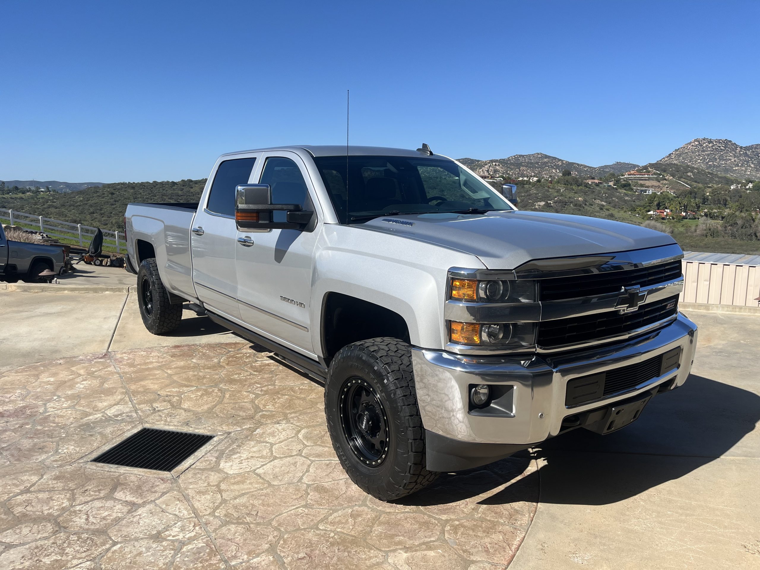 2016 Chevy Silverado 3500*