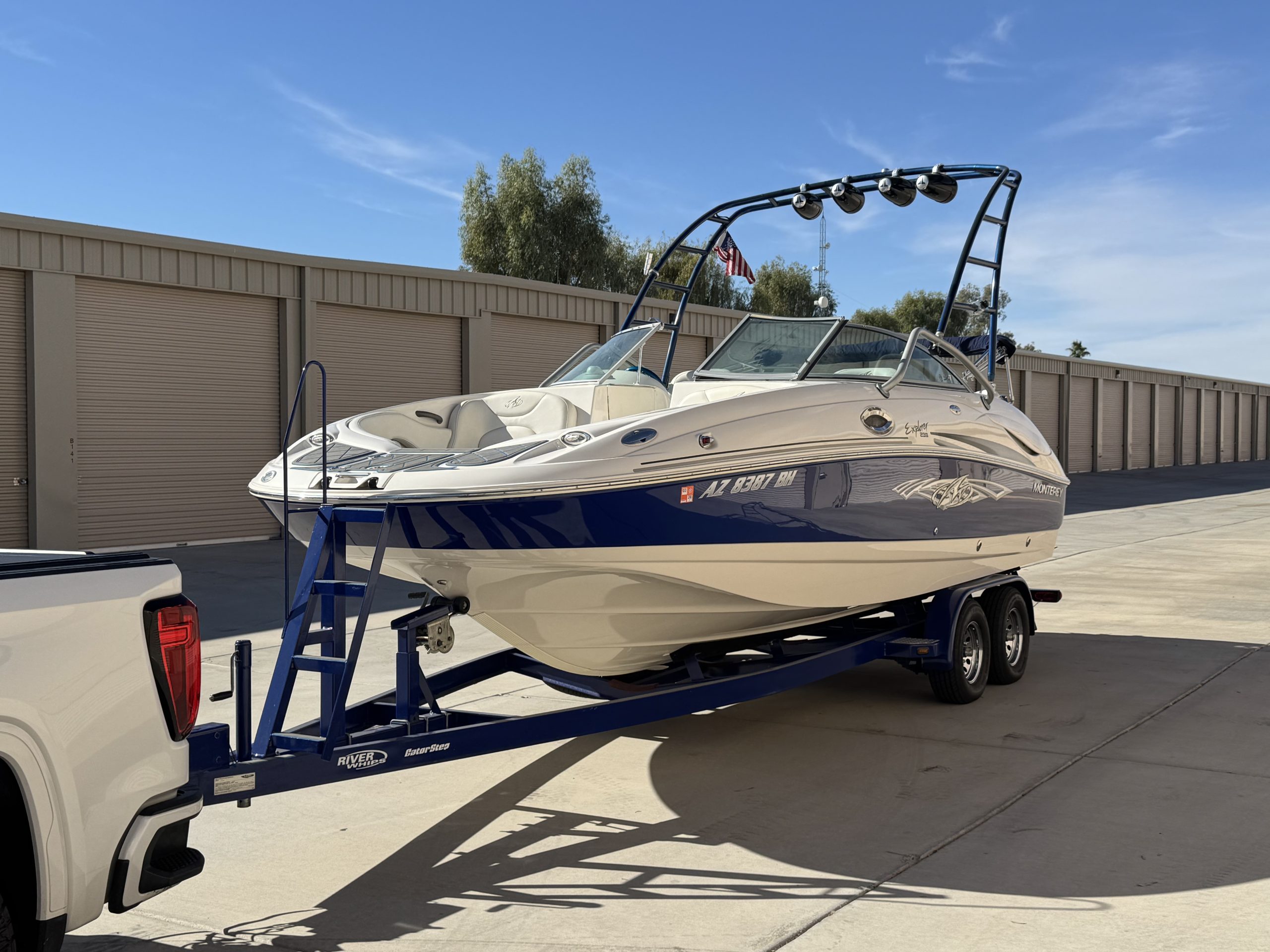 2004 Monterey Deck Boat*