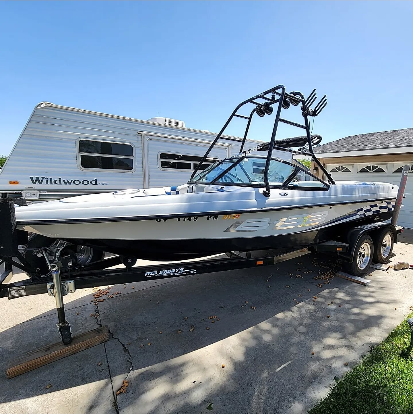 2000 MB Sports B52 Wake Board Boat*