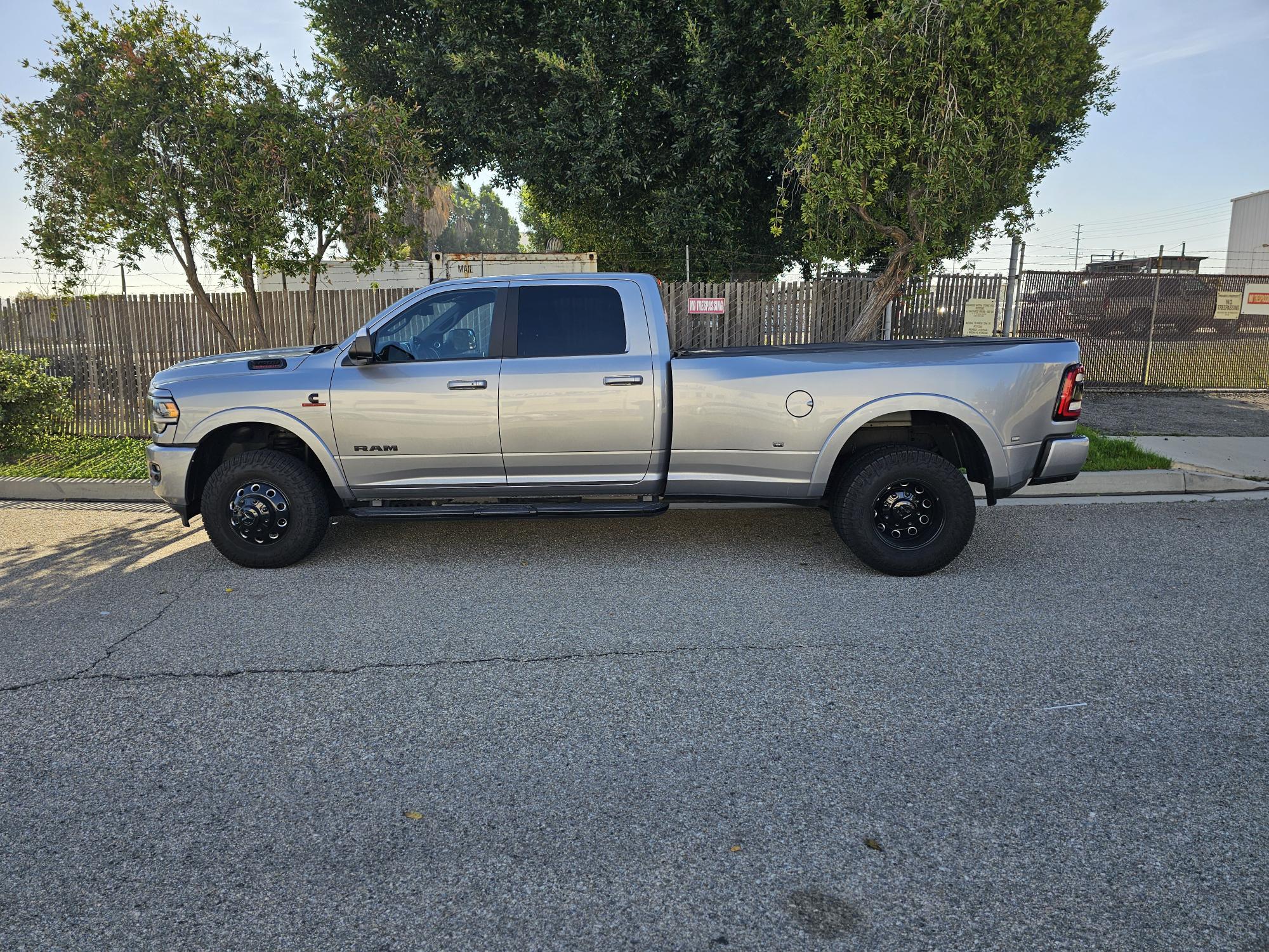 Ram 3500 Dually*