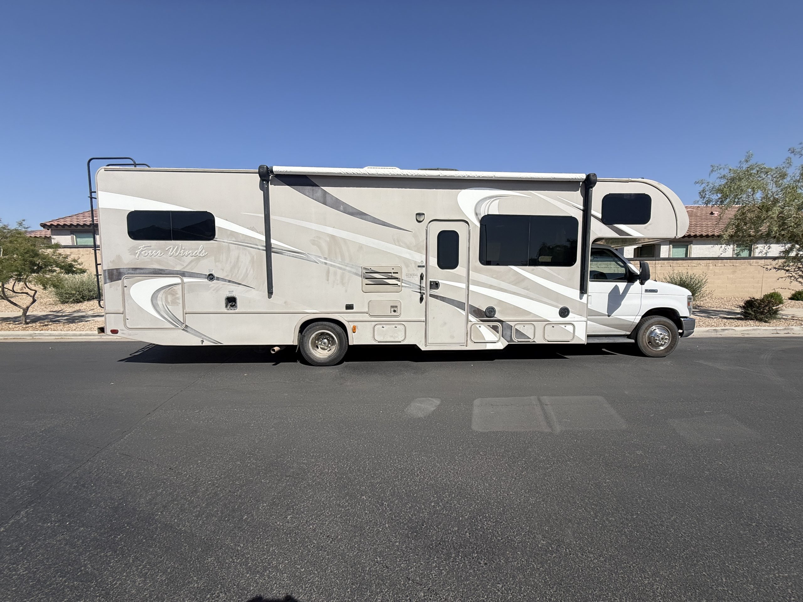 2015 Thor Four Winds 31E (BUNKHOUSE)