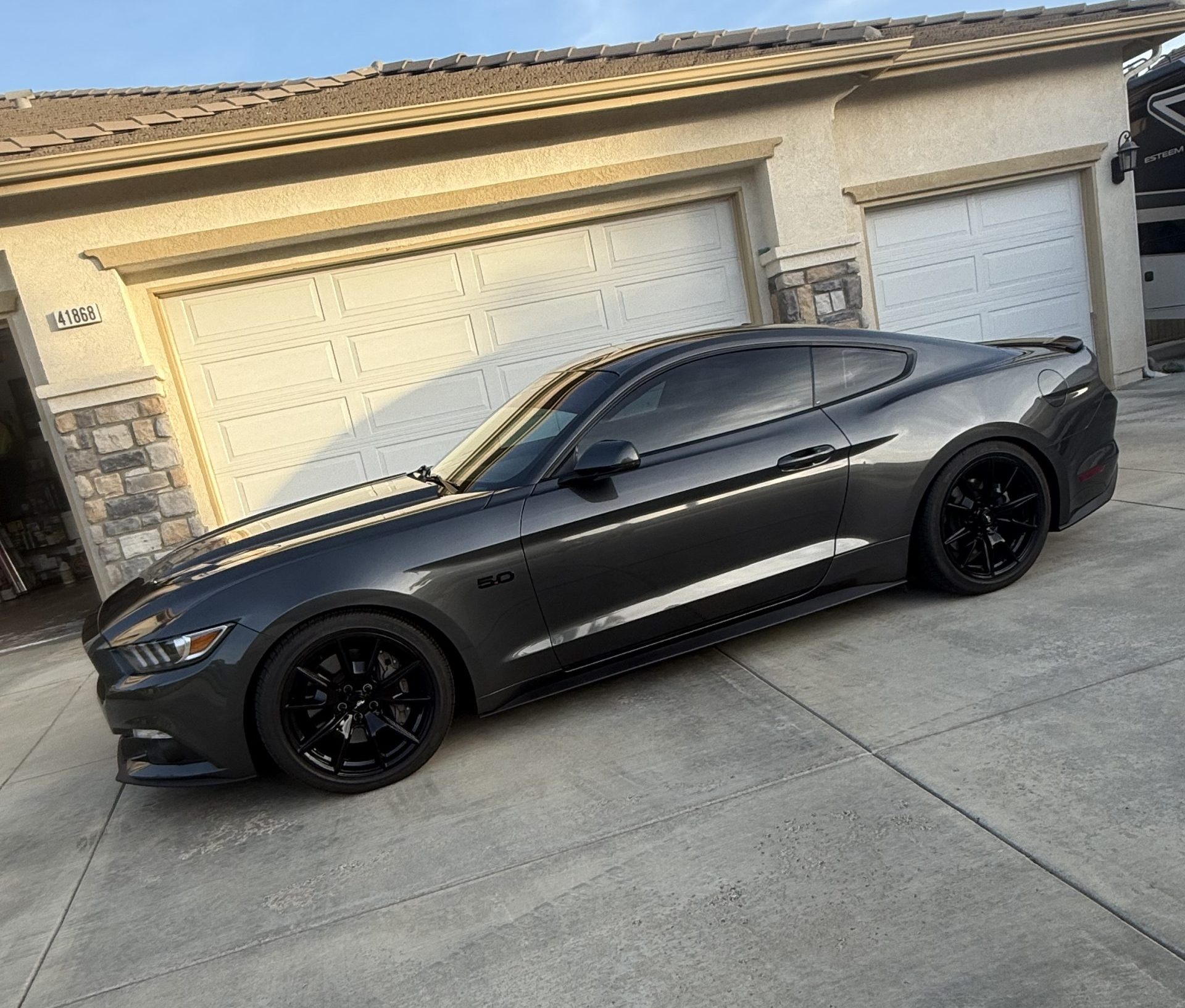 2017 Ford GT Mustang Coupe*