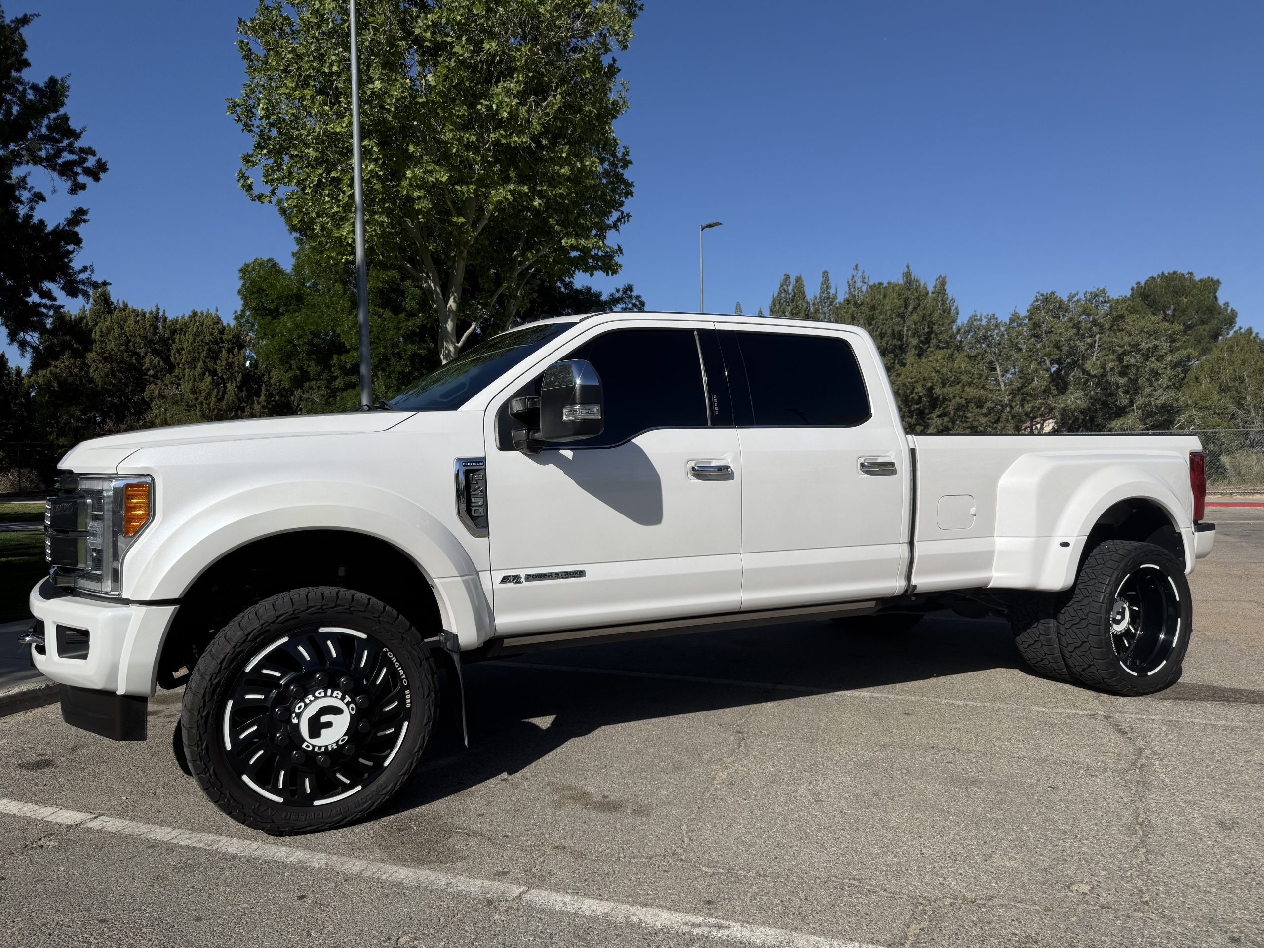 2019 FORD F450 PLATINUM*