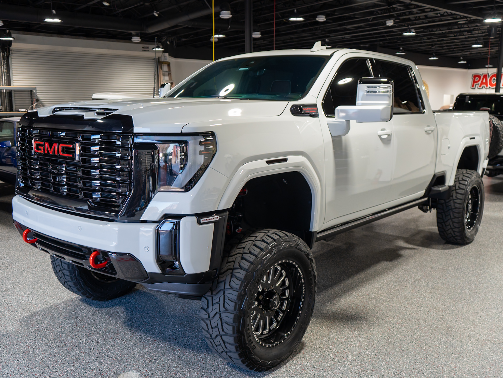 2025 GMC Ultimate 2500hd diesel*