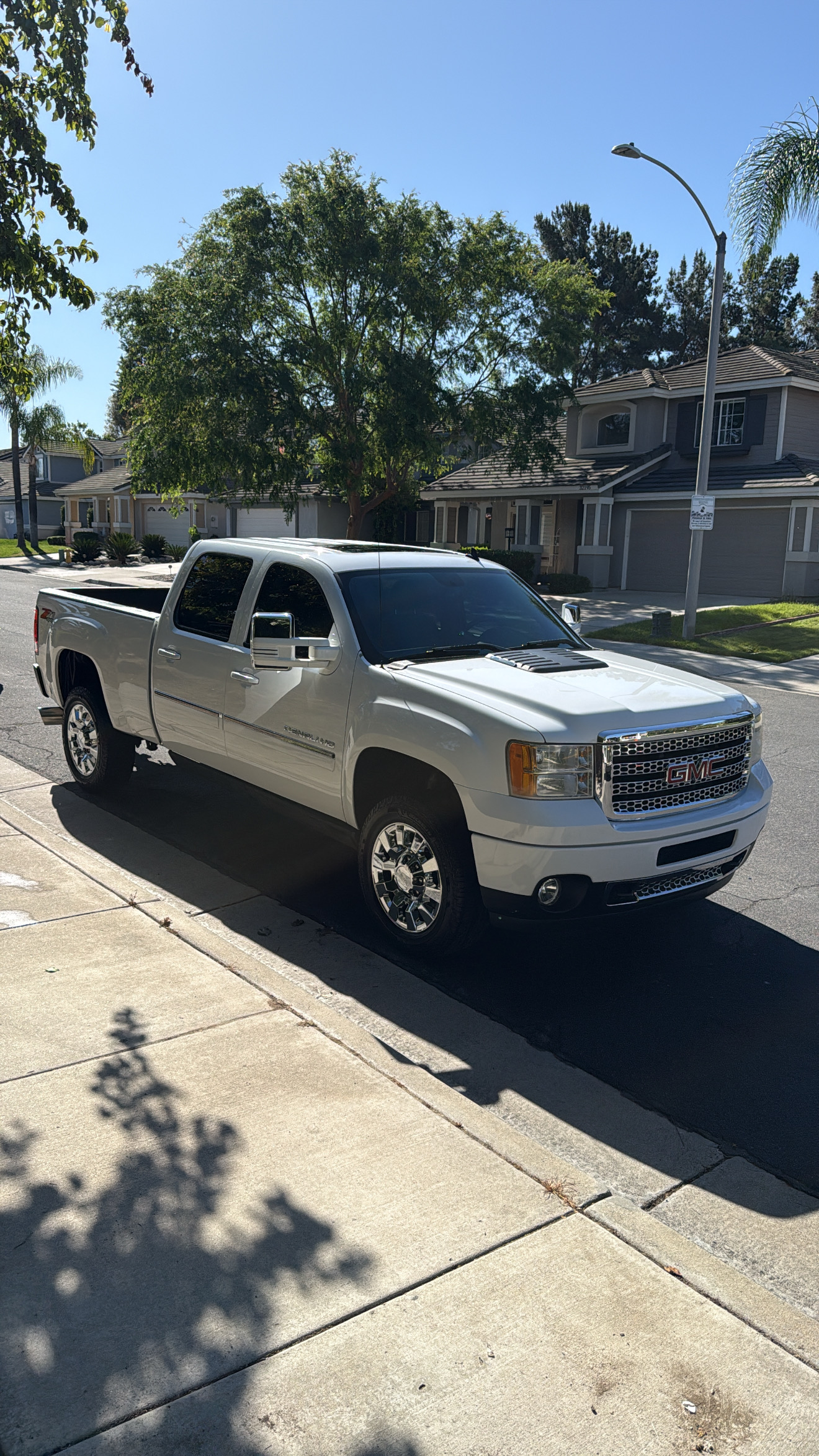 2013 GMC 2500 Denali (deleted)*