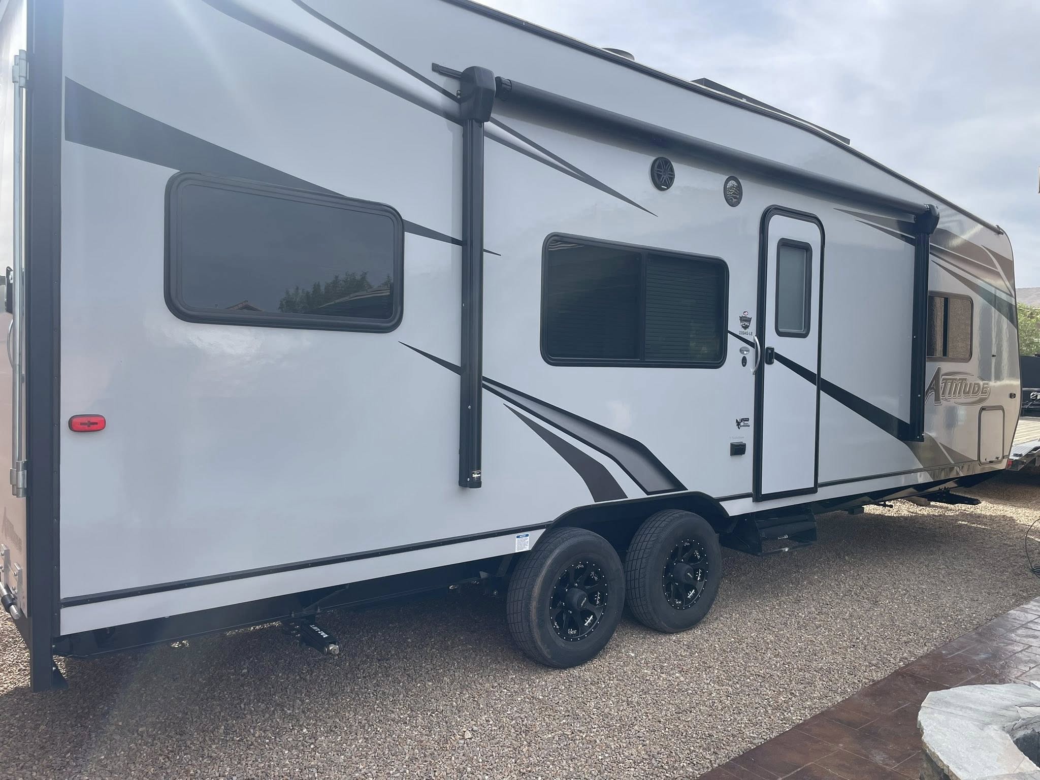 2023 Eclipse Attitude Limited 23SAG-LE*
