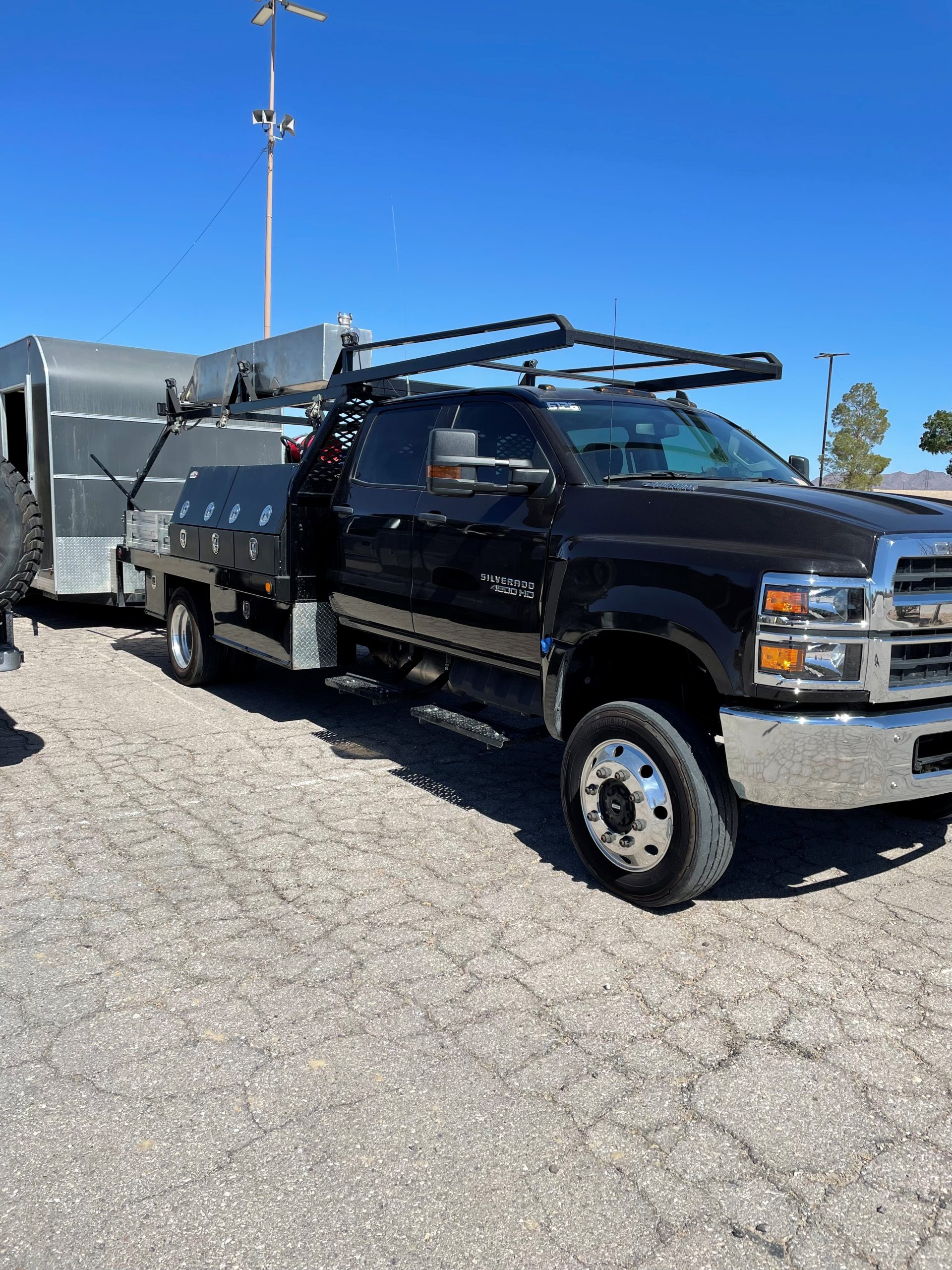 “Big Foot” 2019 Chevy Silverado 4500 4×4 Duramax Diesel Chase Truck*
