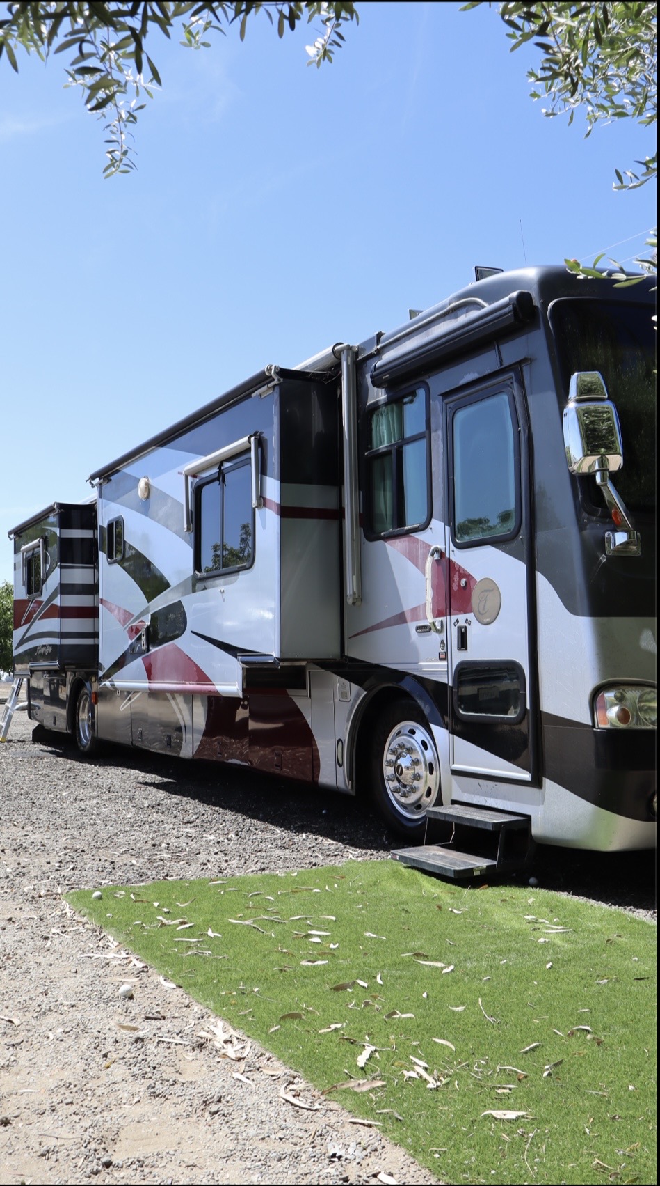 2004 Tiffin Allegro Bus*