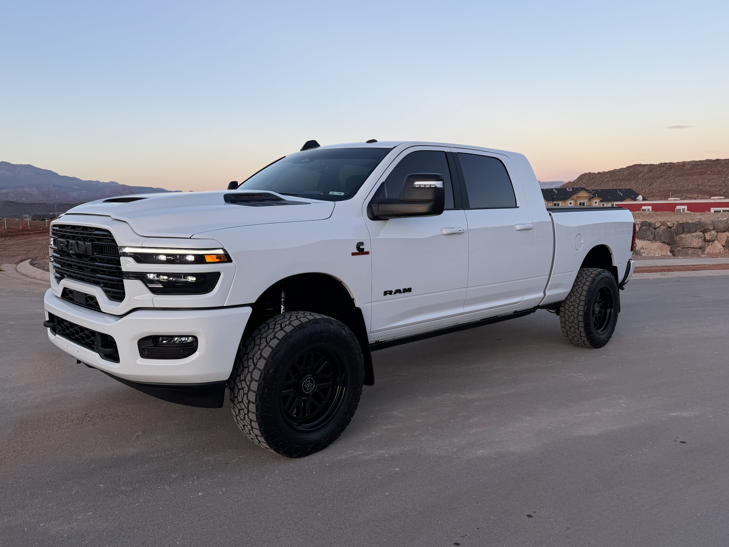2025 Ram 2500 Laramie Megacab*