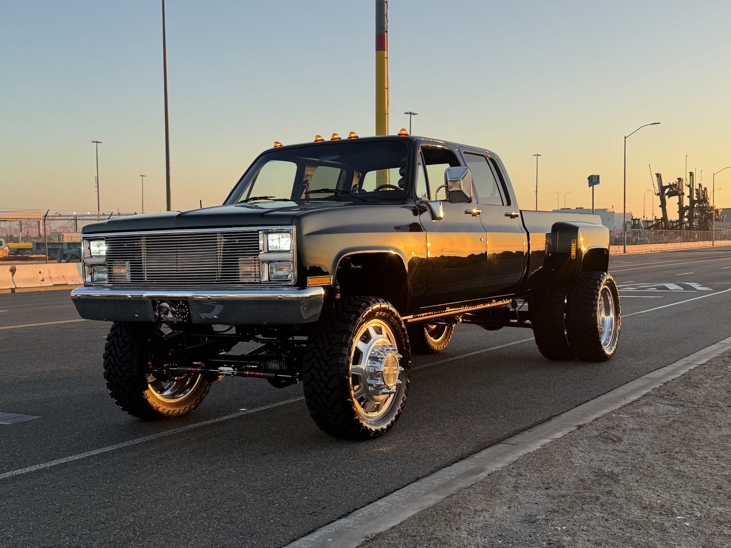 1985 GMC Sierra Classic 3500 Square Body Dually*